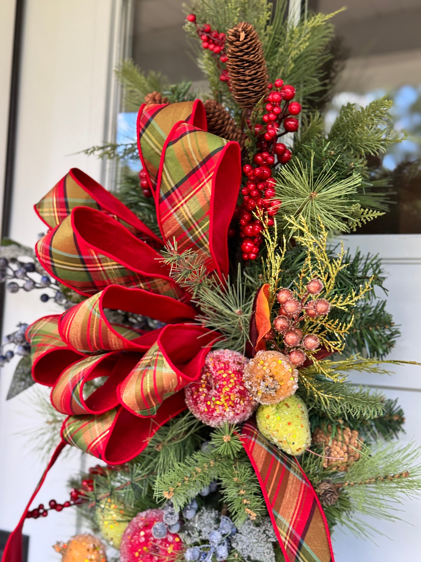 XL Traditional Williamsburg Door Swag/Wreath