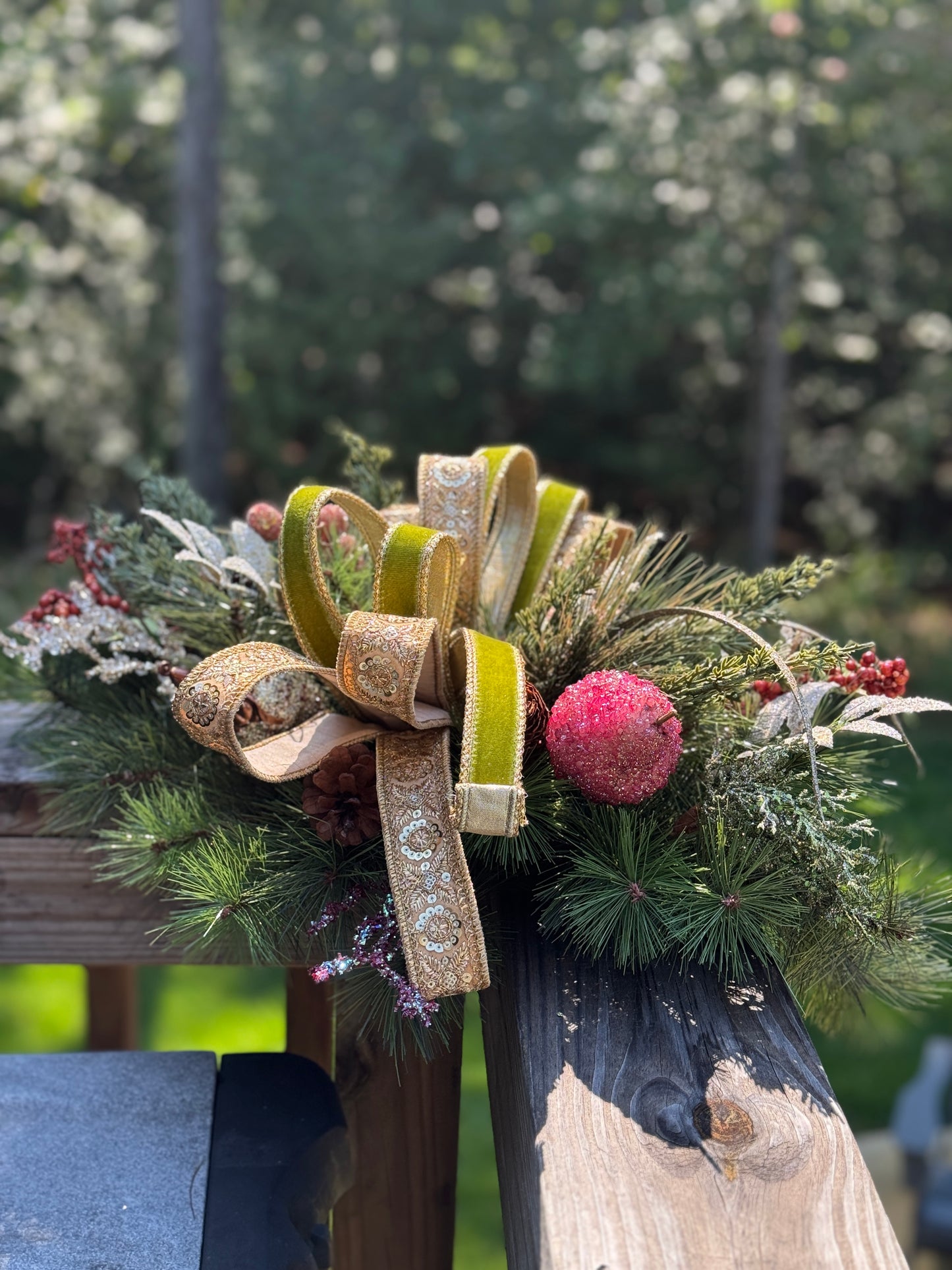 Traditional Williamsburg Floral Arrangement