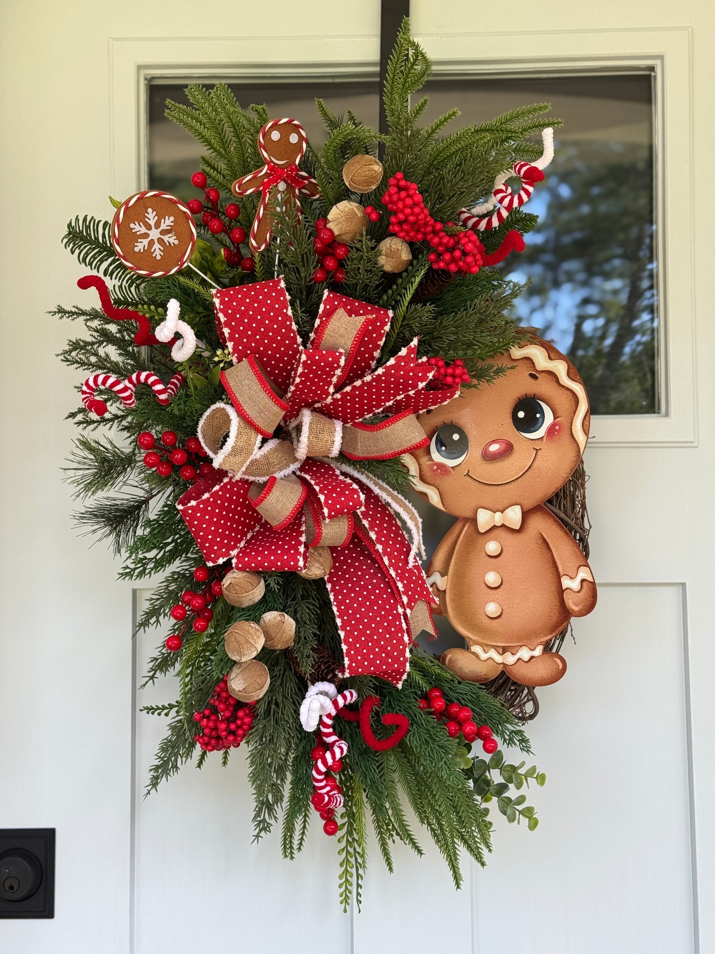 Festive Gingerbread Wreath