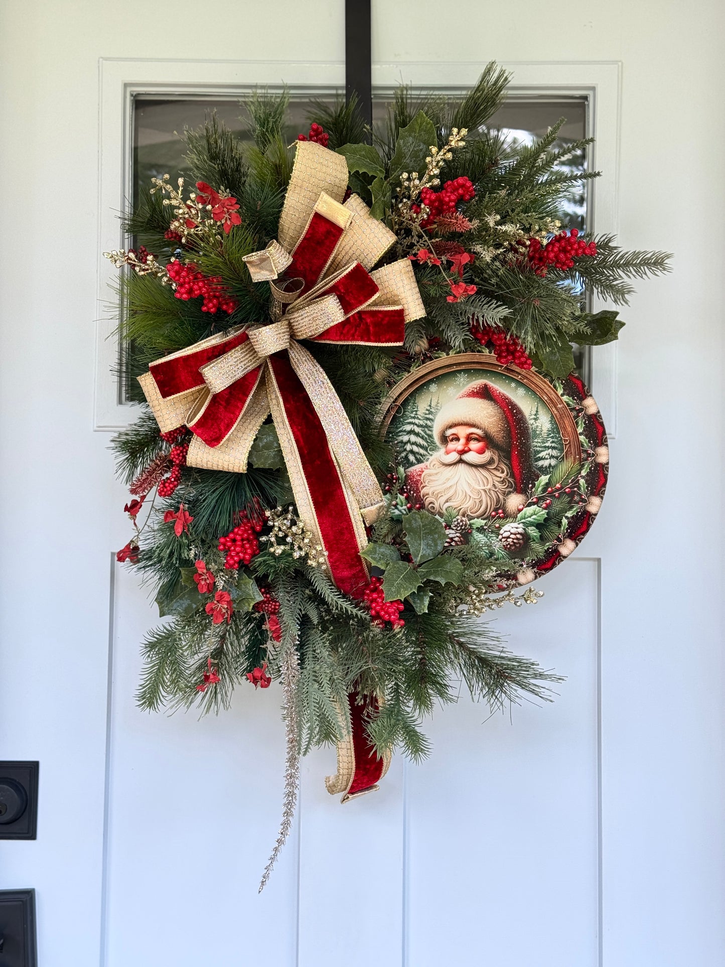 Vintage Inspired Santa Holiday Wreath