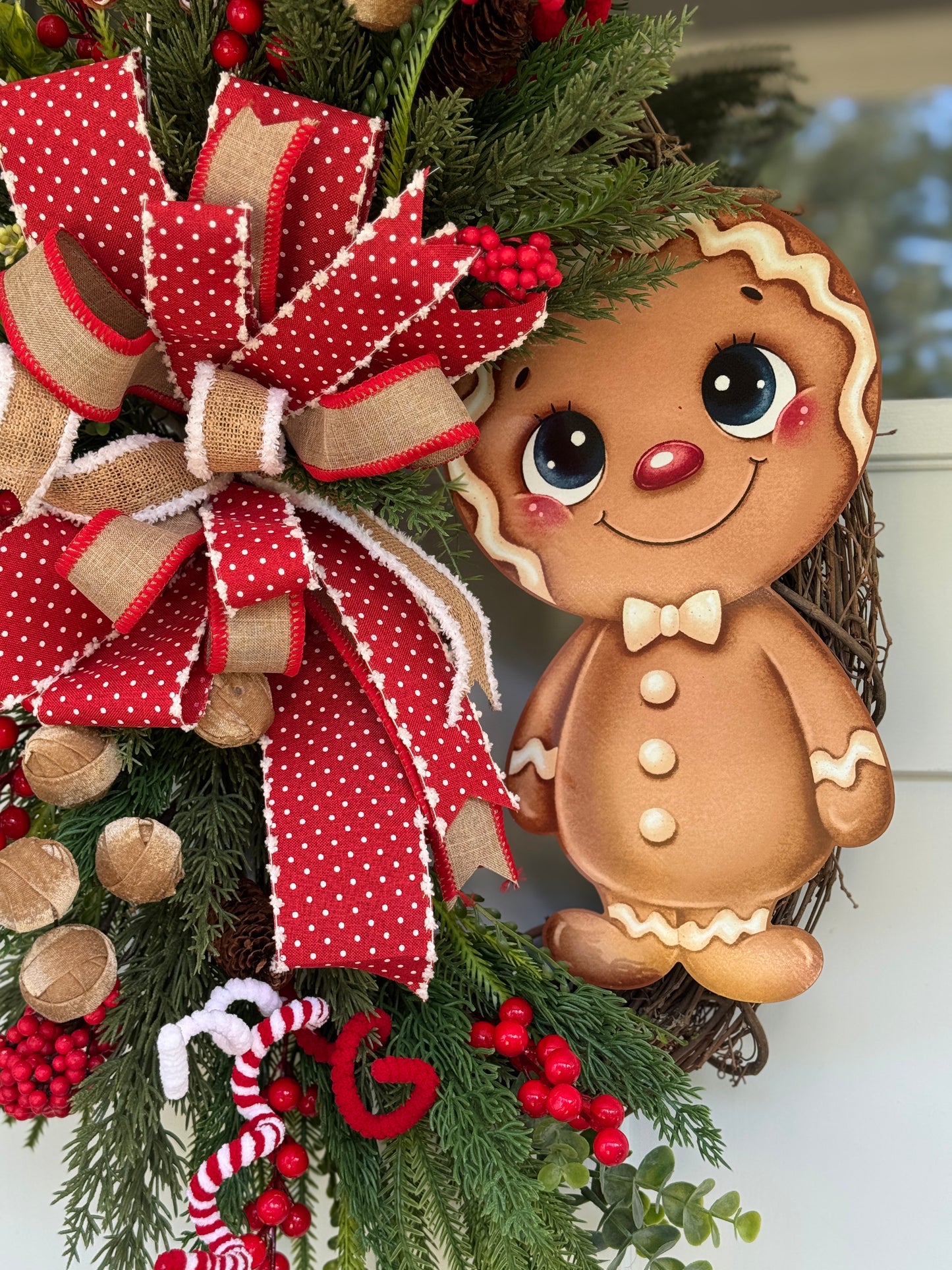 Festive Gingerbread Wreath