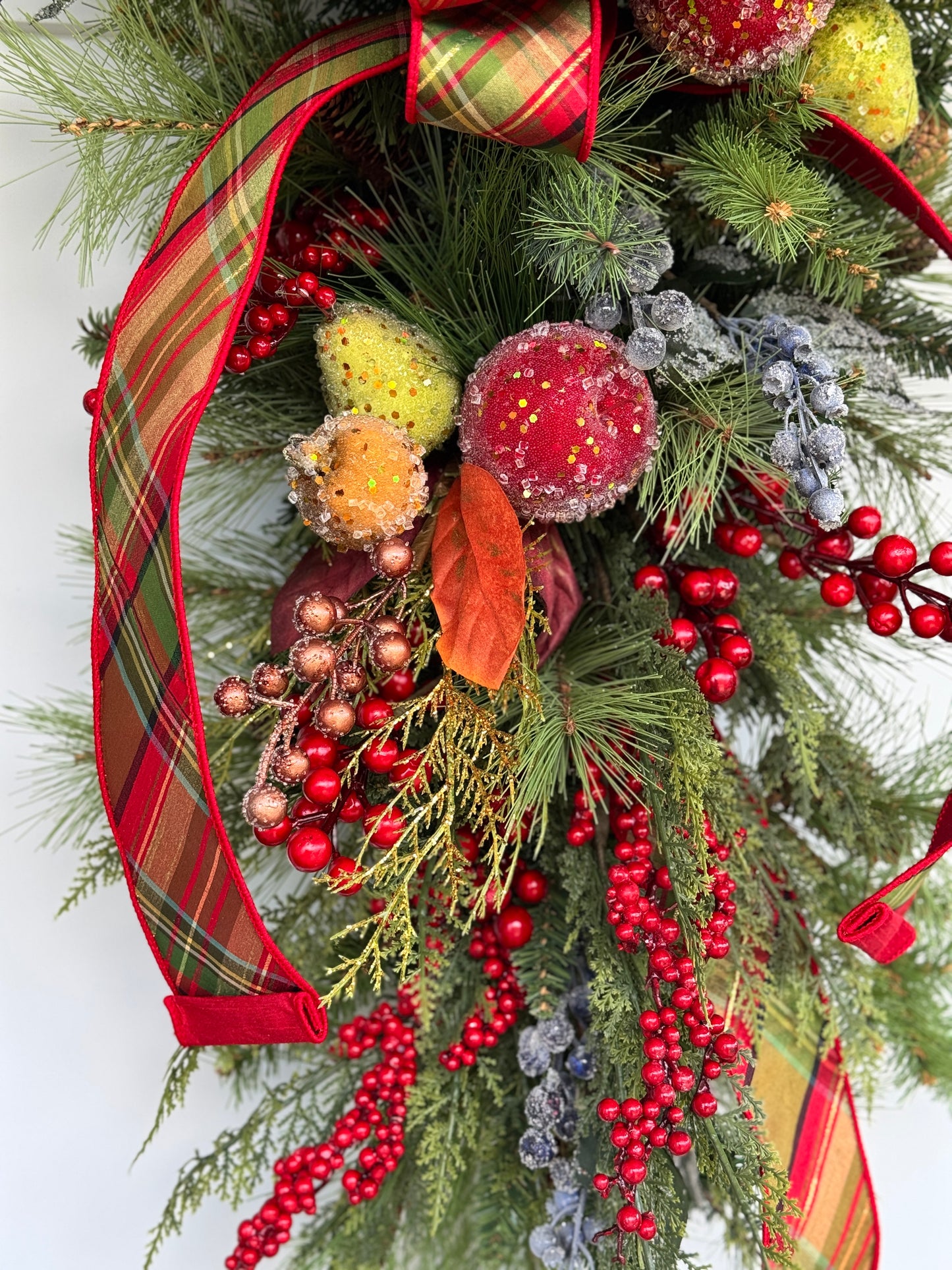 XL Traditional Williamsburg Door Swag/Wreath