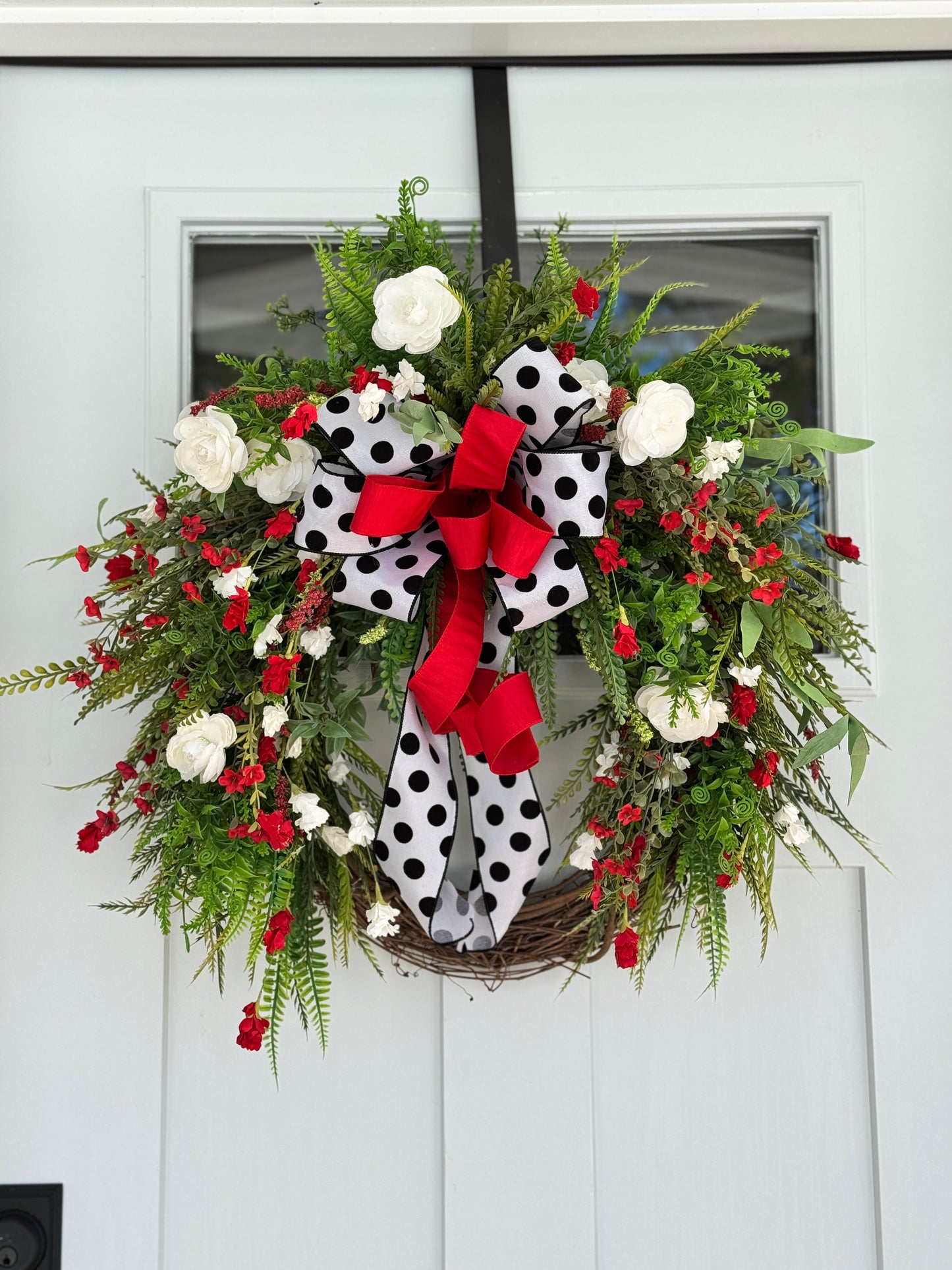 Red and White Beaded Fern Wreath