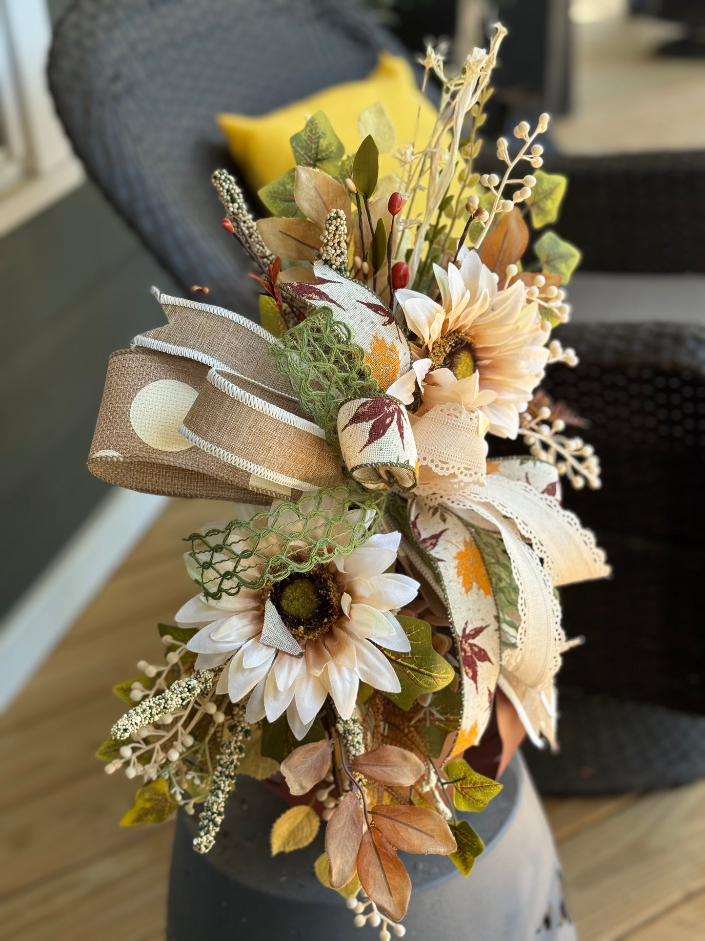 Elegant Pumpkin Floral Arrangement Centerpiece