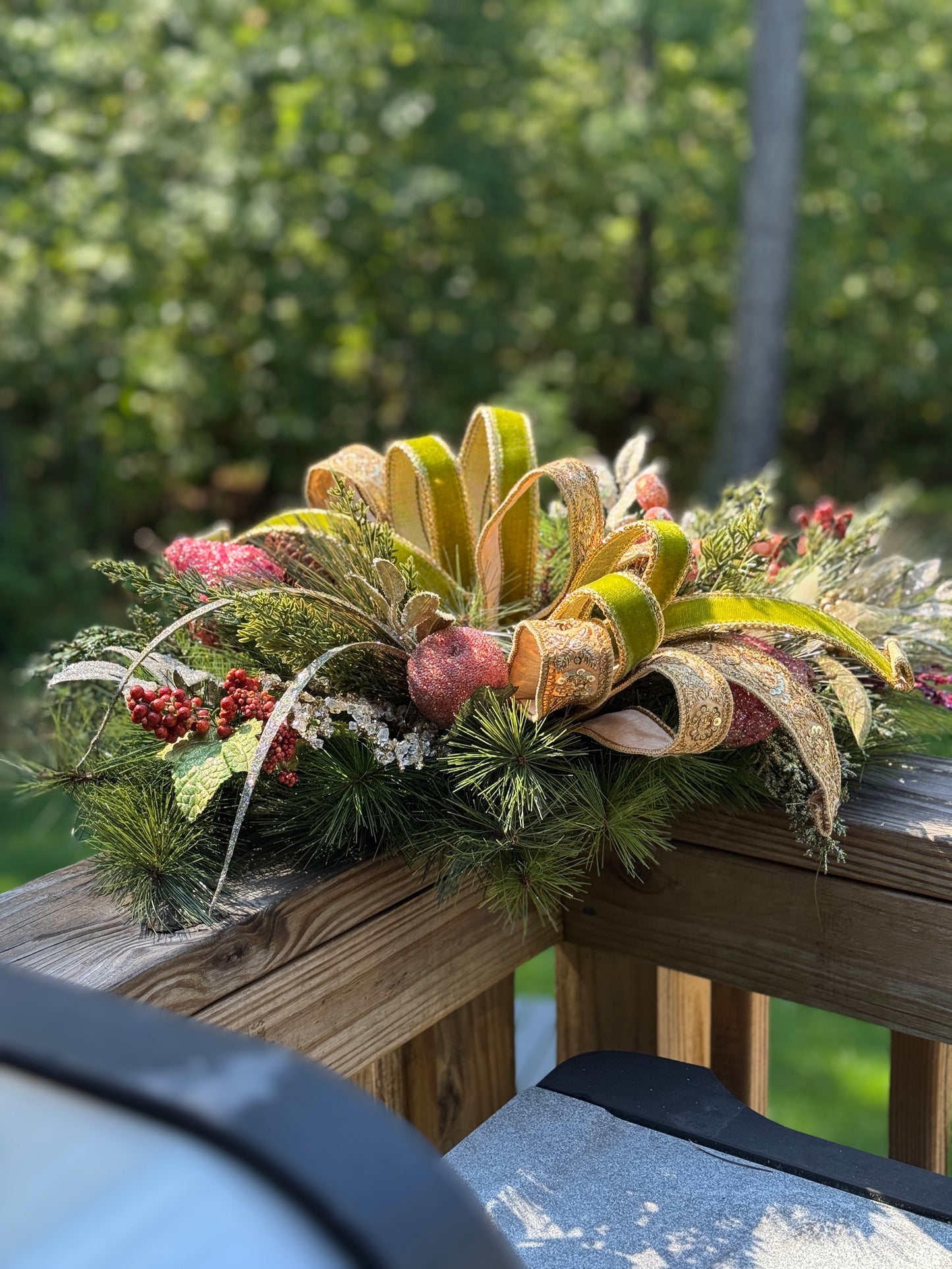 Traditional Williamsburg Floral Arrangement