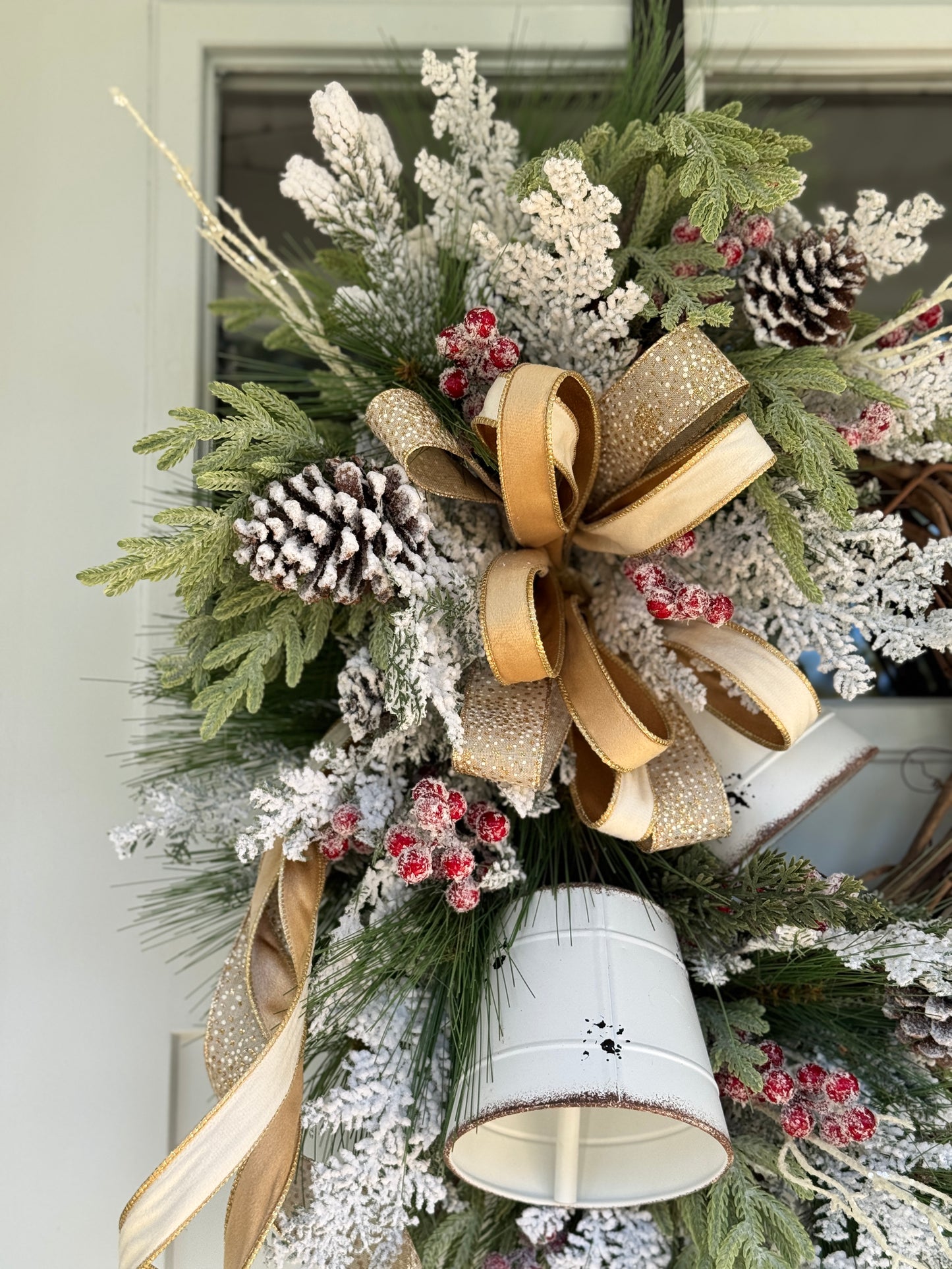 Cozy White Bell Wreath