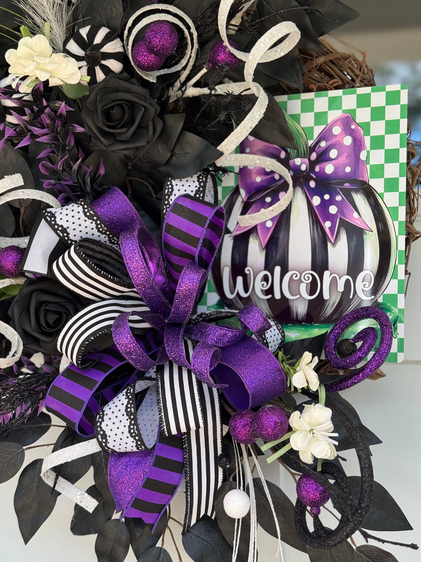 Black and White Pumpkin Halloween Wreath