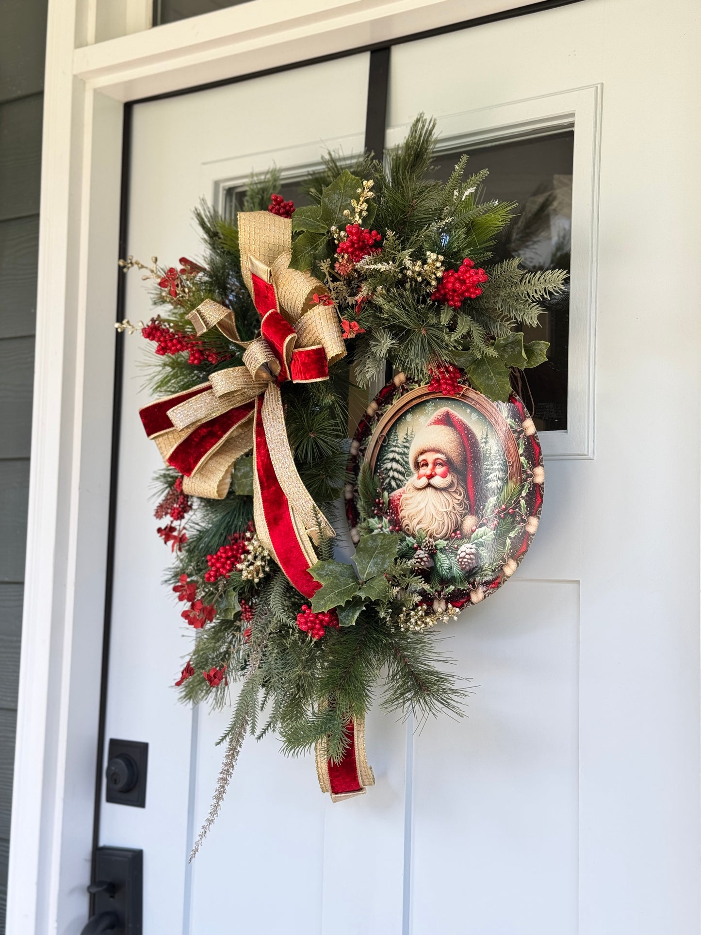 Vintage Inspired Santa Holiday Wreath