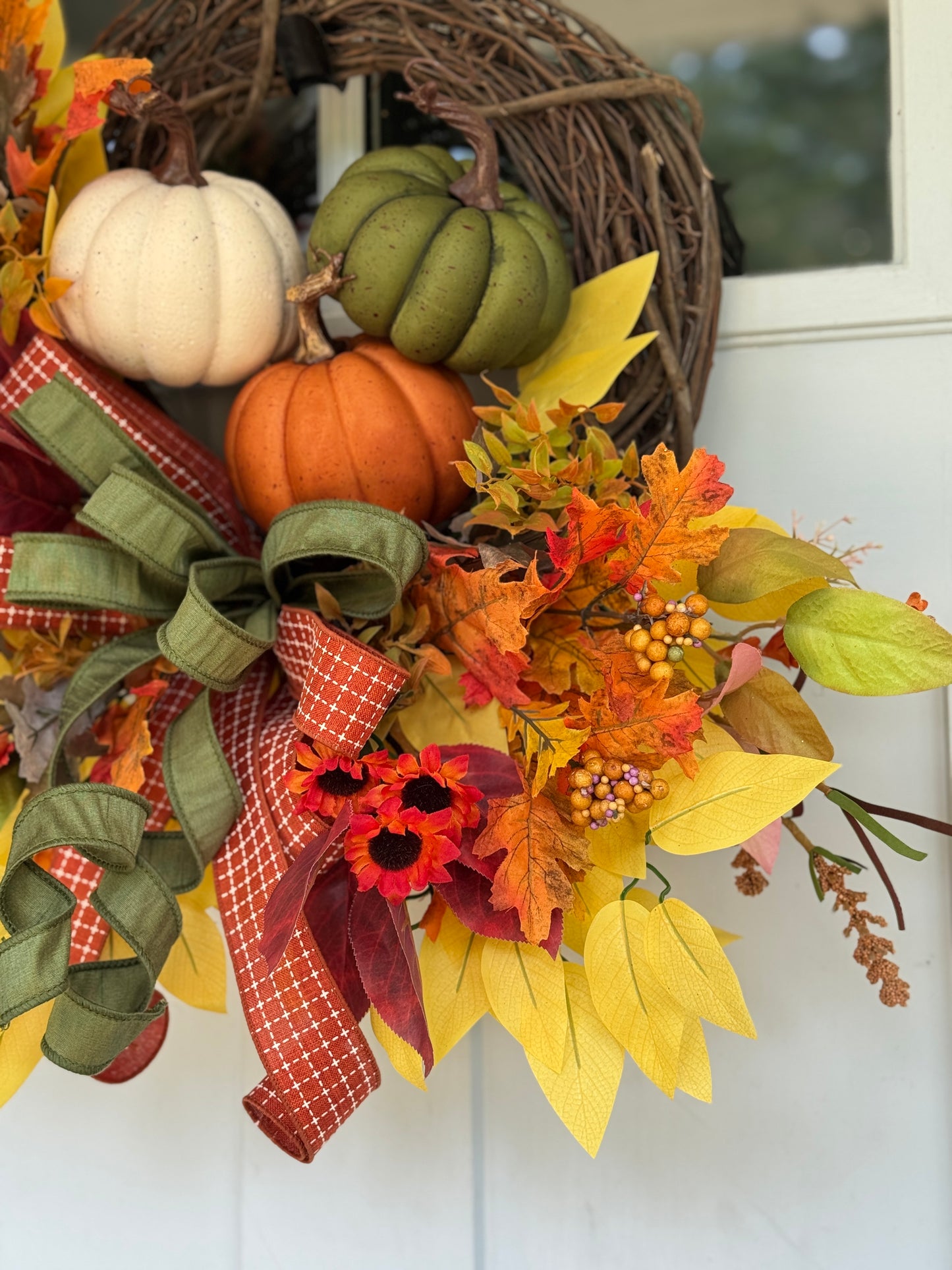 Stacked Pumpkins Autumn Wreath