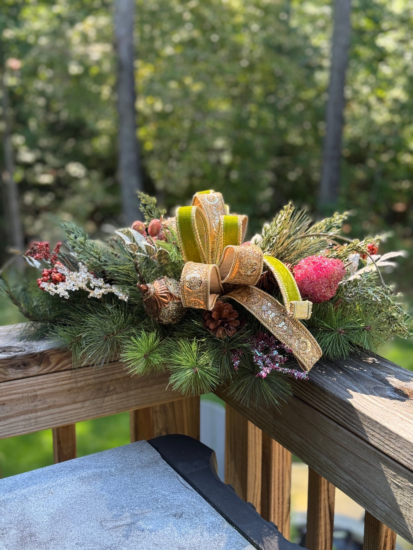 Traditional Williamsburg Floral Arrangement