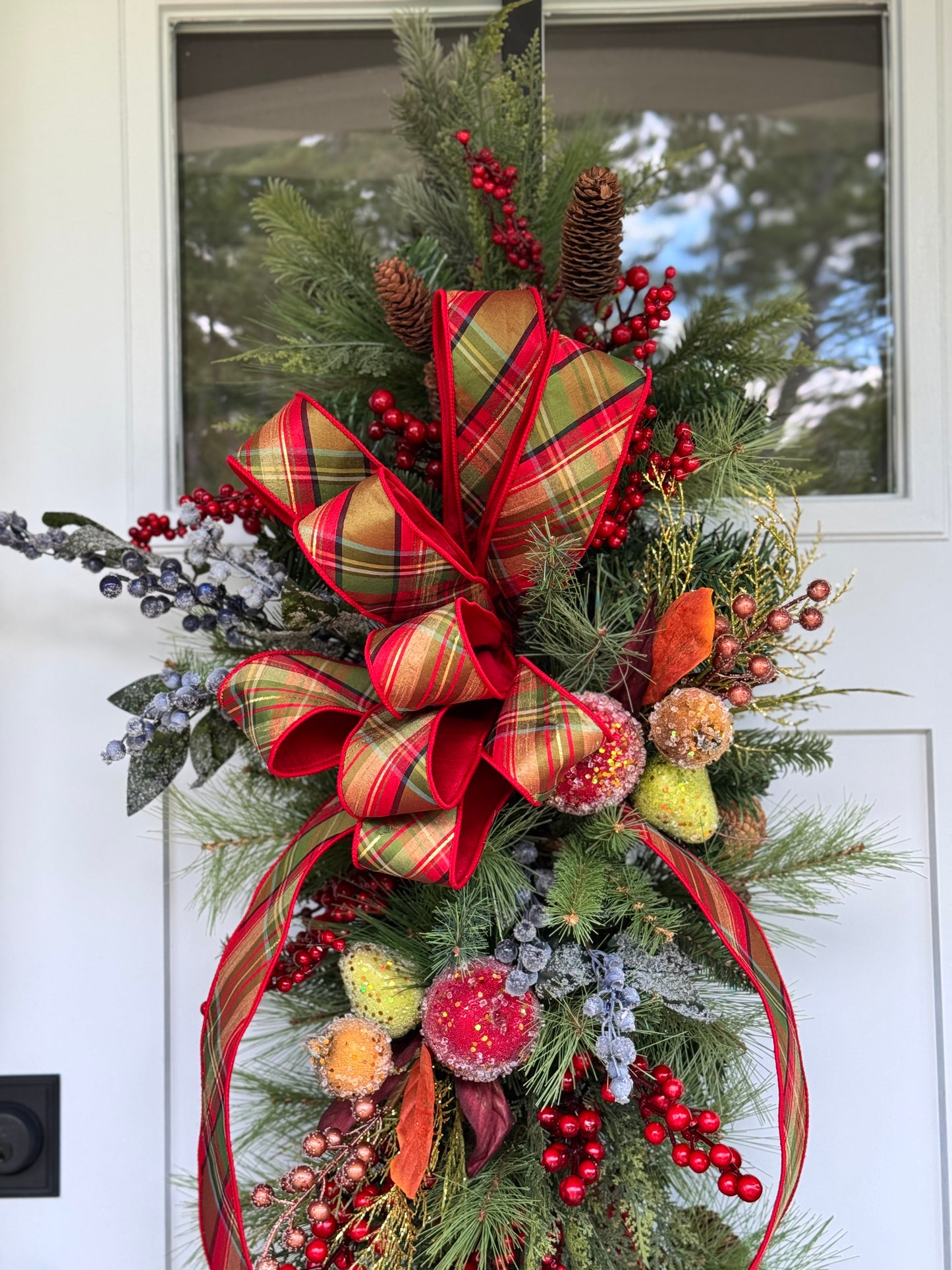 XL Traditional Williamsburg Door Swag/Wreath