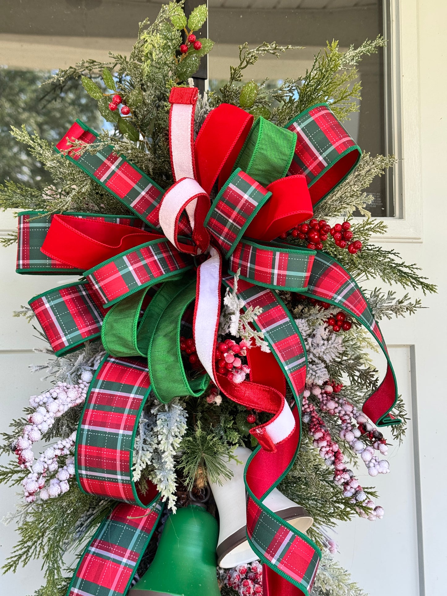 Large Teardrop Christmas Bell Wreath