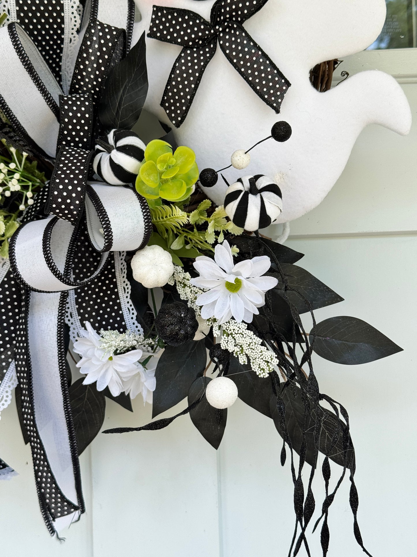 Halloween Ghost Wreath