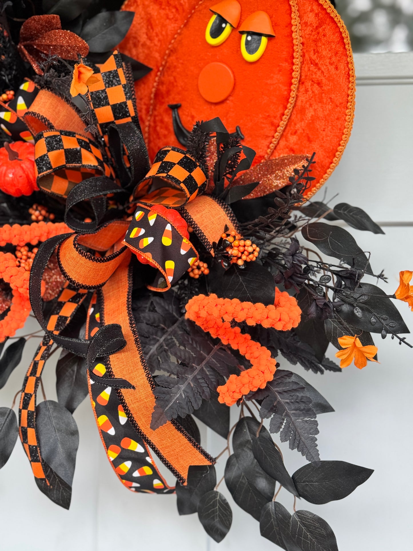 Whimsical Top Hat Pumpkin Halloween Wreath