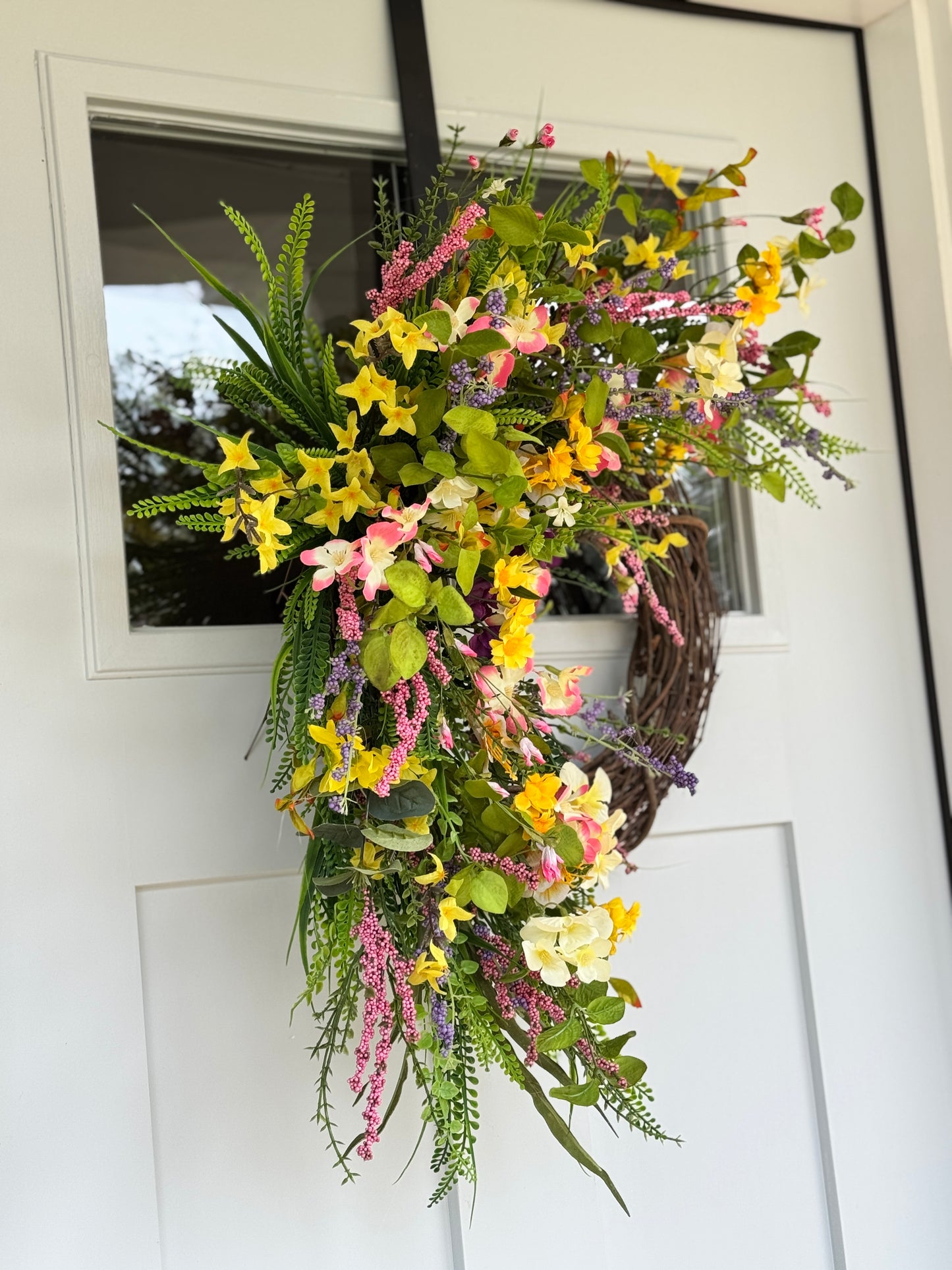 Vibrant Floral Wreath with Mixed Blooms