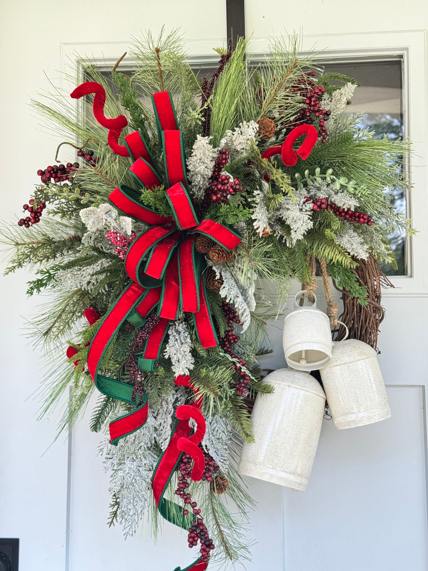 Elegant White & Gold Bell Winter Wreath
