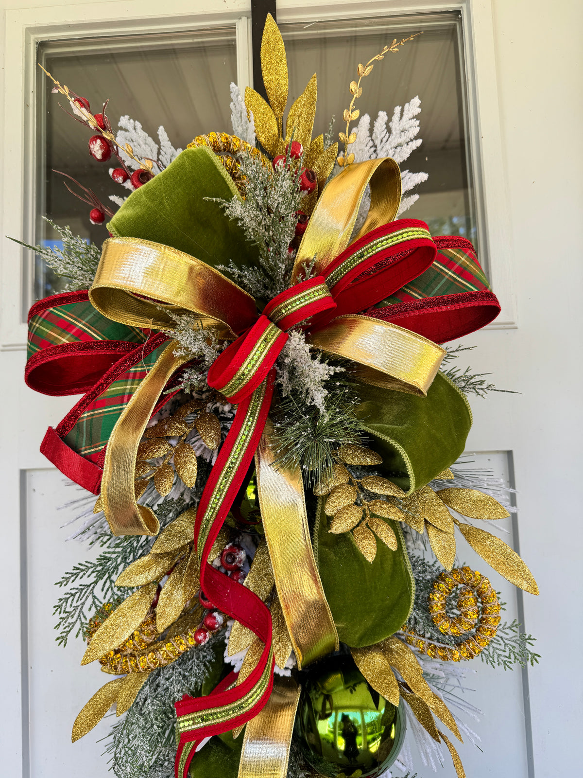 Bold Metallic Winter/Christmas Wreath