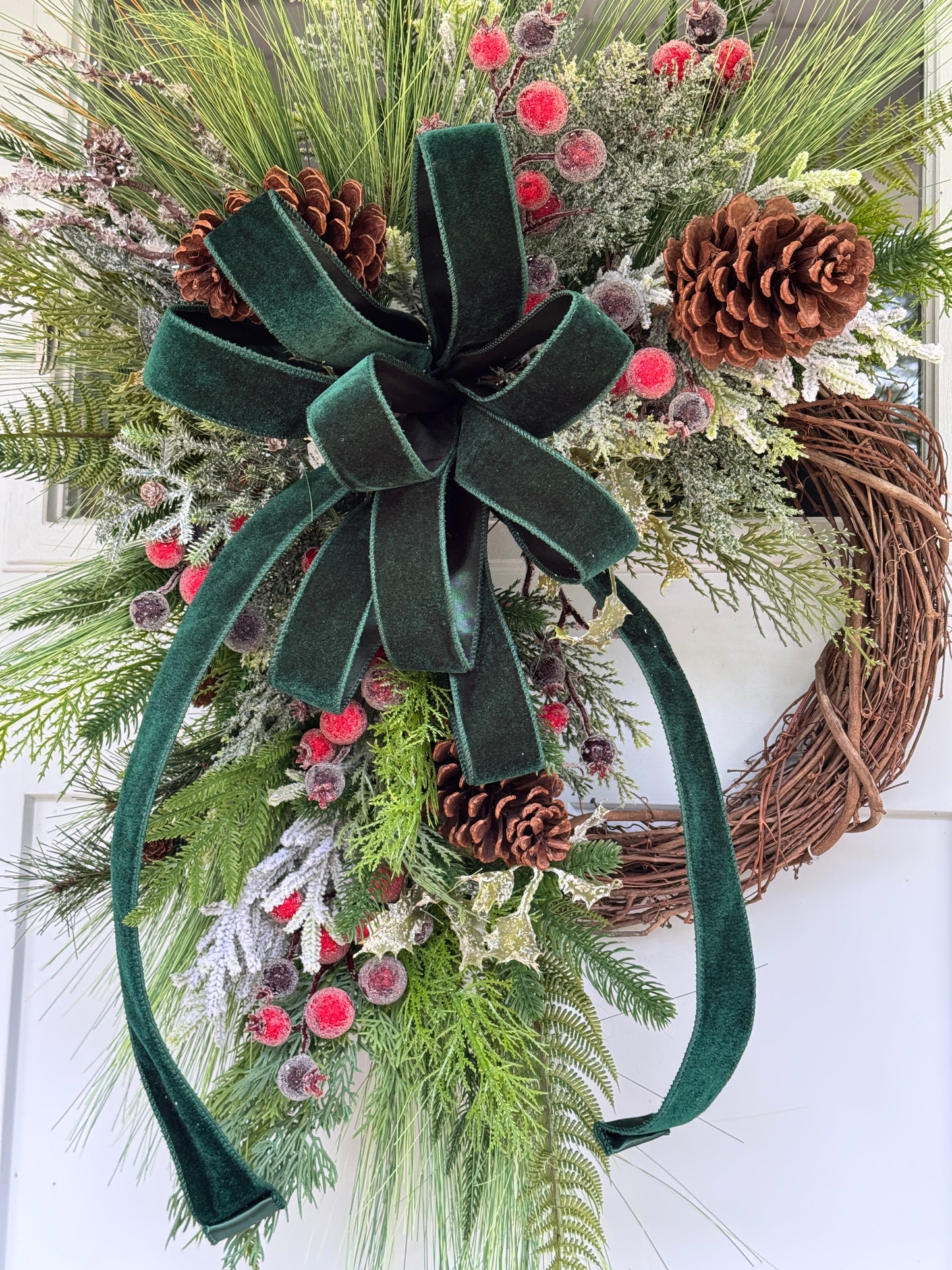 Traditional Winter/Christmas Wreath