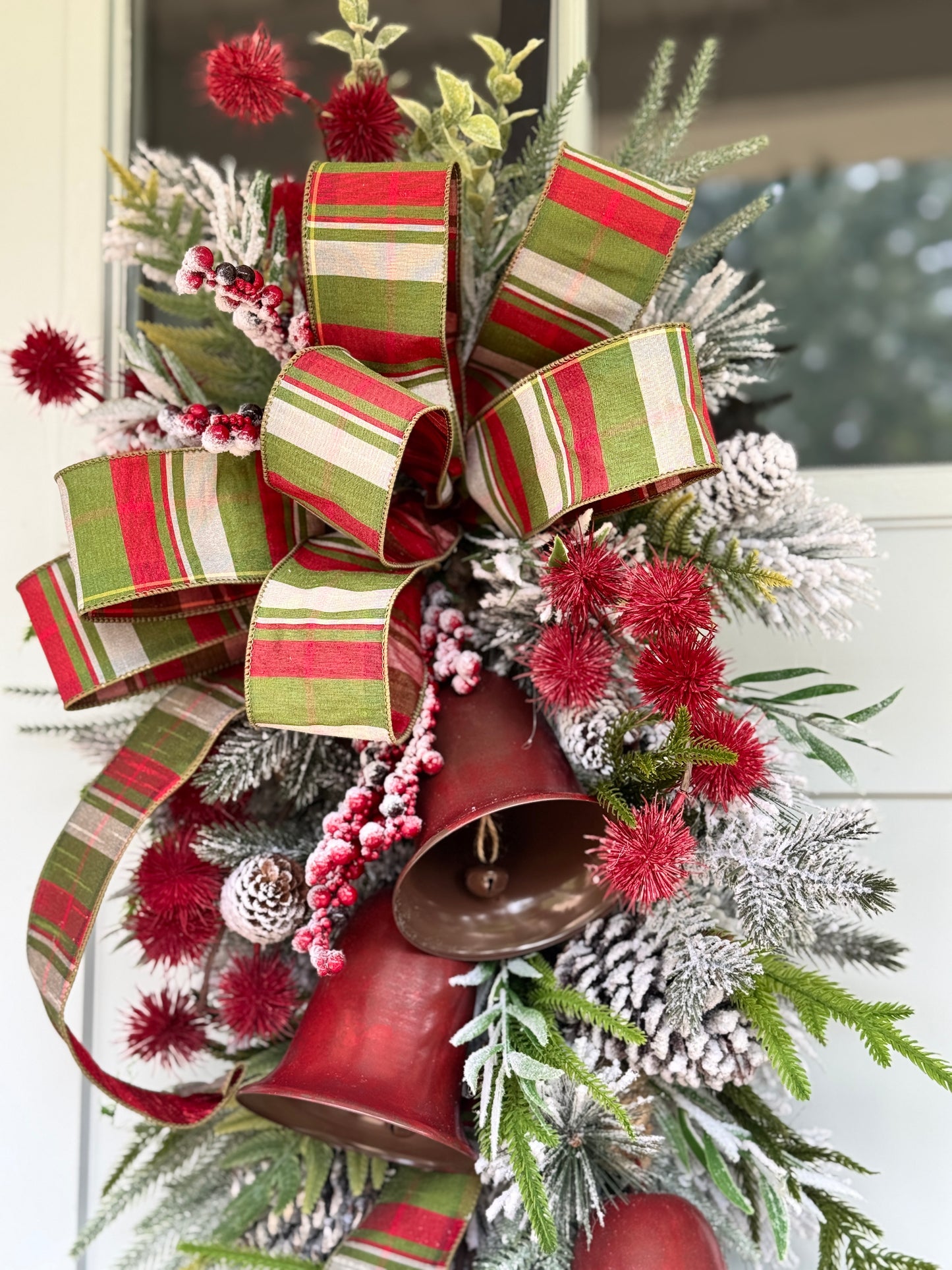 Rustic Winter Elegance Teardrop Wreath 🎄