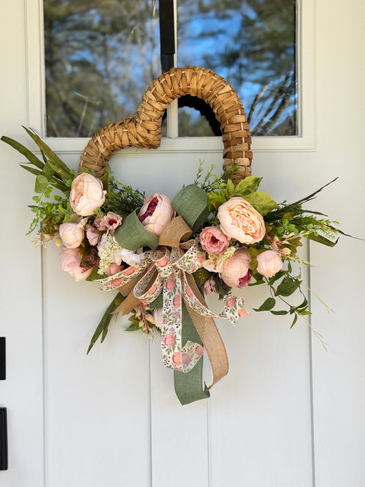 Sweet Spring/Valentine’s Heart-Shaped Floral Wreath
