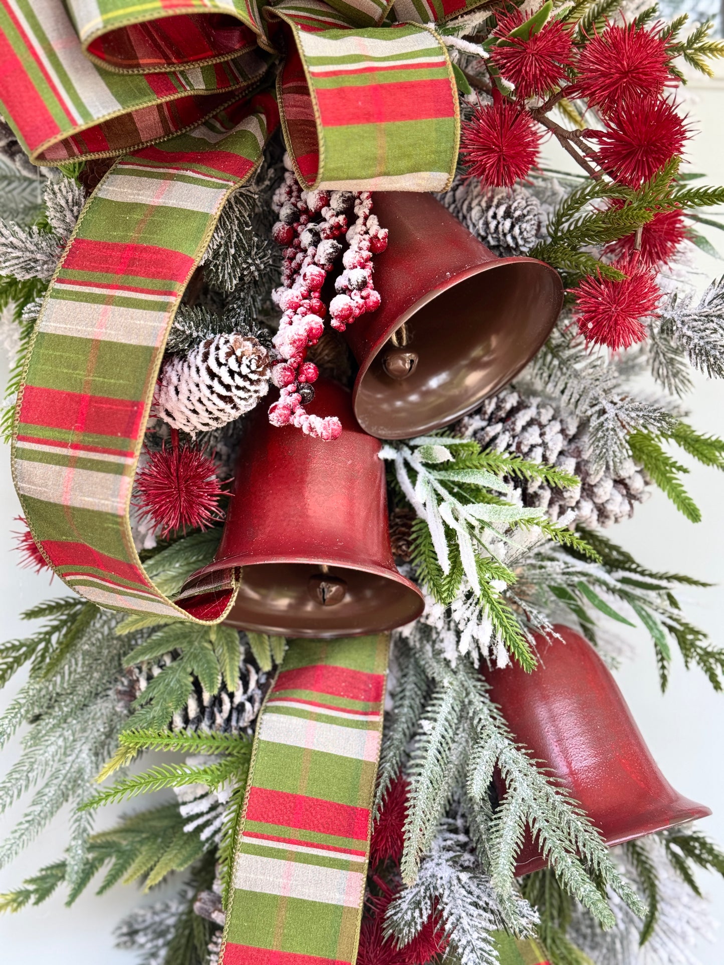 Rustic Winter Elegance Teardrop Wreath 🎄