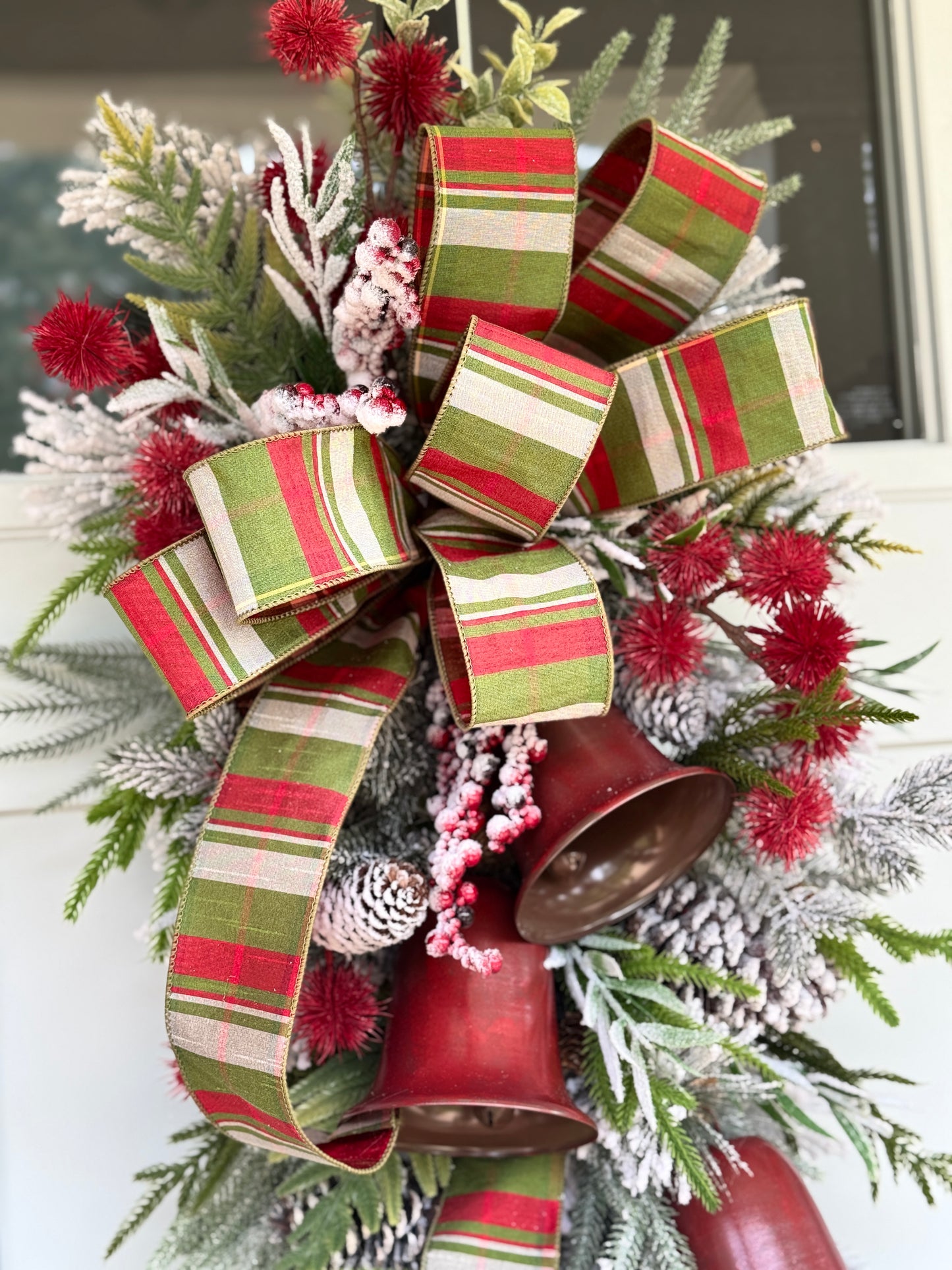 Rustic Winter Elegance Teardrop Wreath 🎄