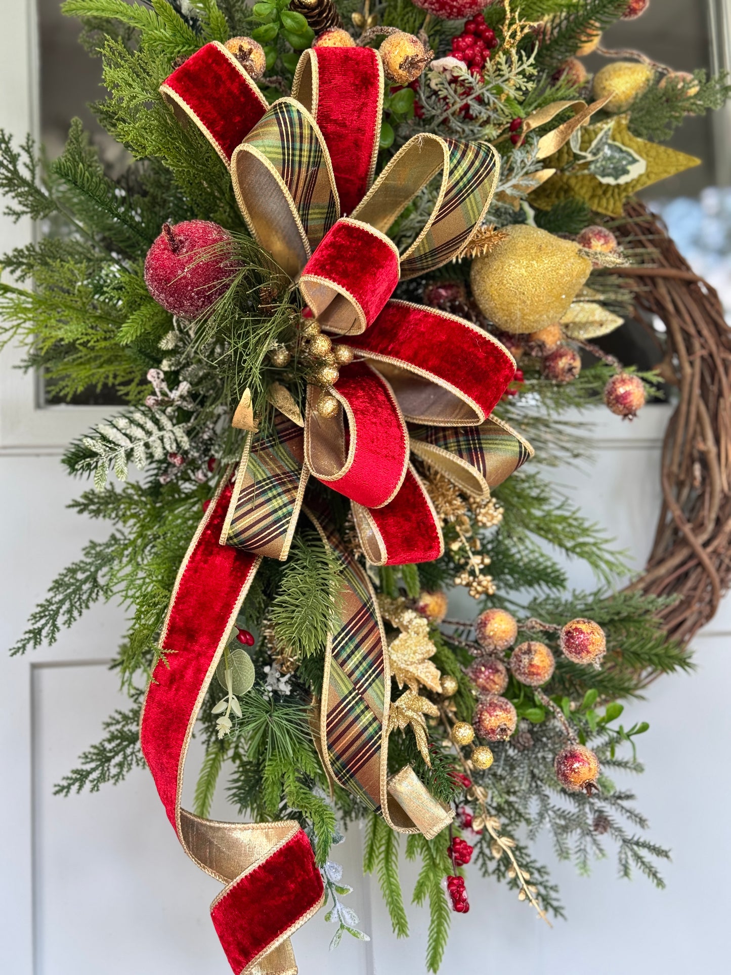Classic Williamsburg Wreath