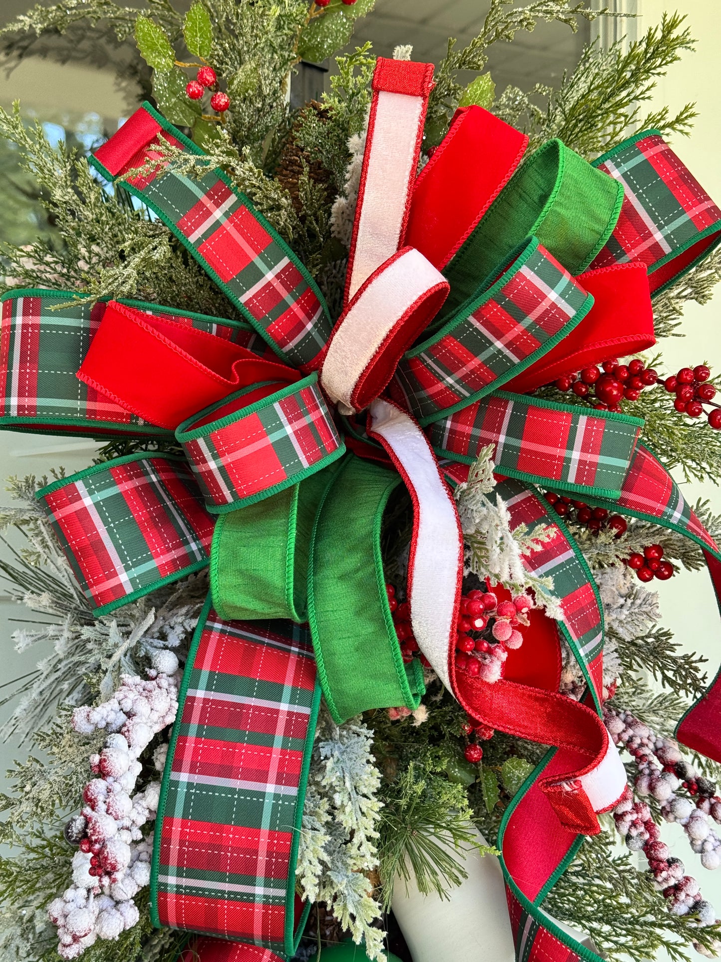 Large Teardrop Christmas Bell Wreath