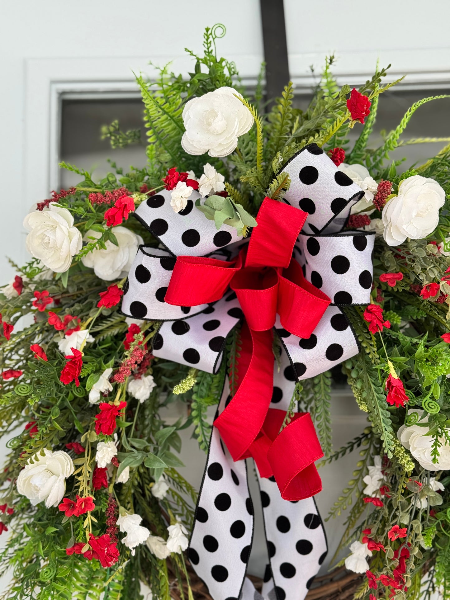 Red and White Beaded Fern Wreath