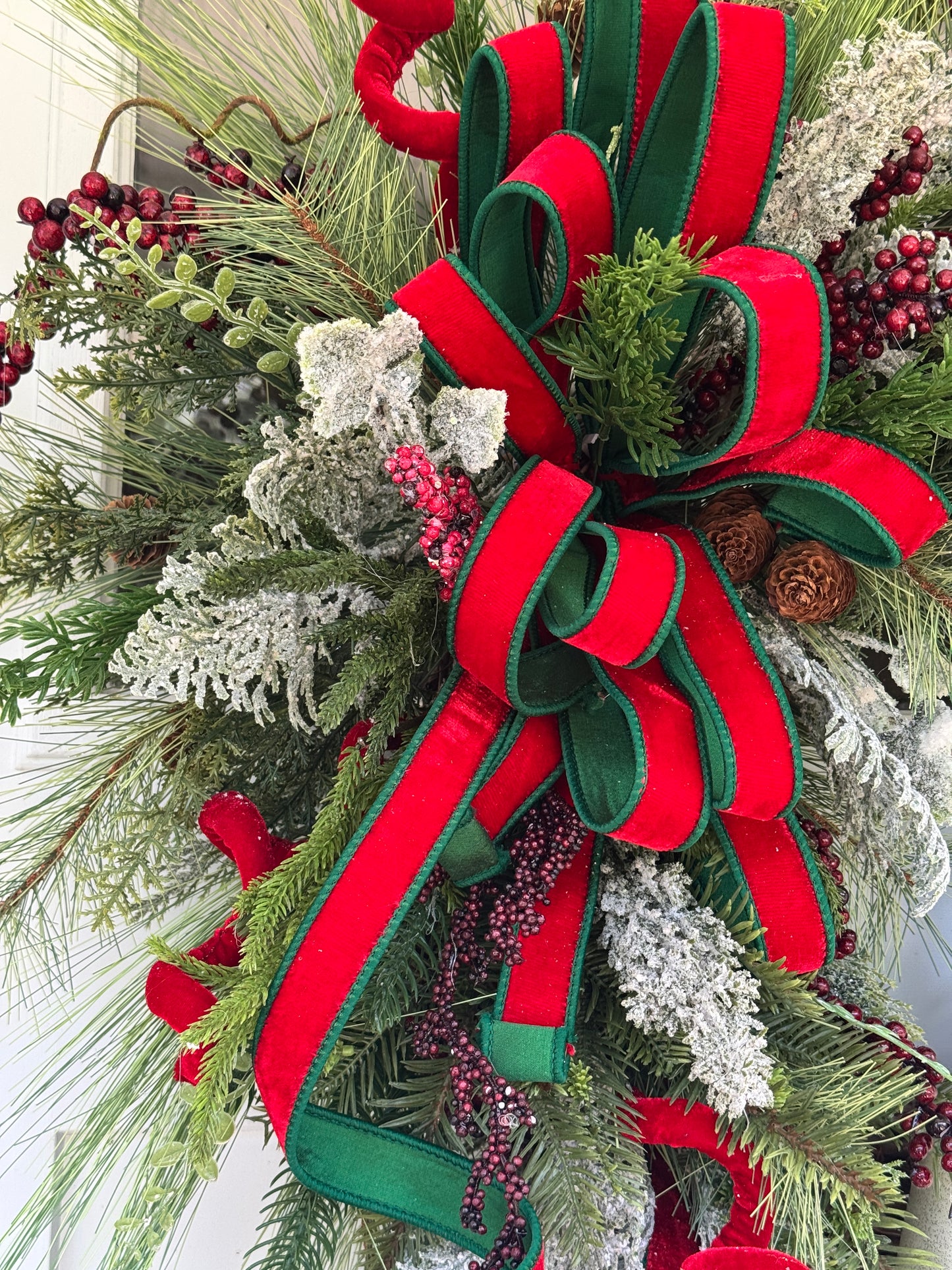 Elegant White & Gold Bell Winter Wreath