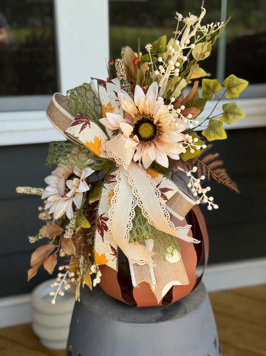 Elegant Pumpkin Floral Arrangement Centerpiece