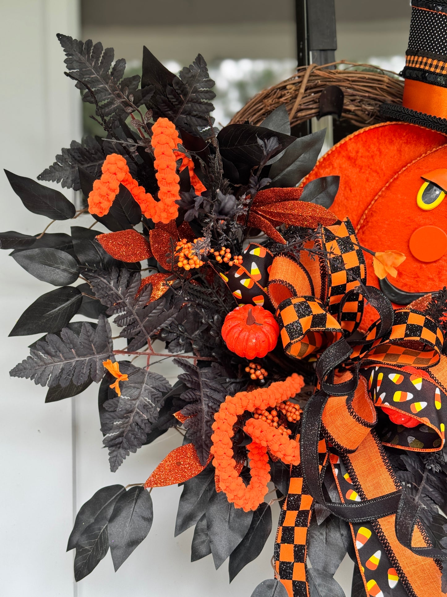Whimsical Top Hat Pumpkin Halloween Wreath