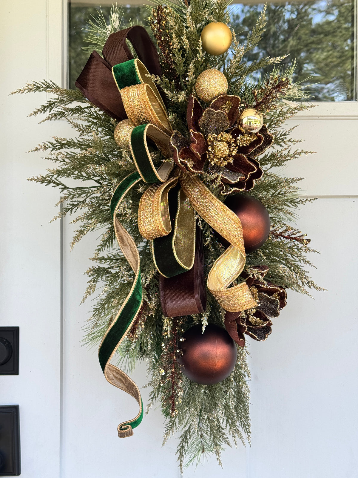 Chocolate Brown & Gold Winter Wreath