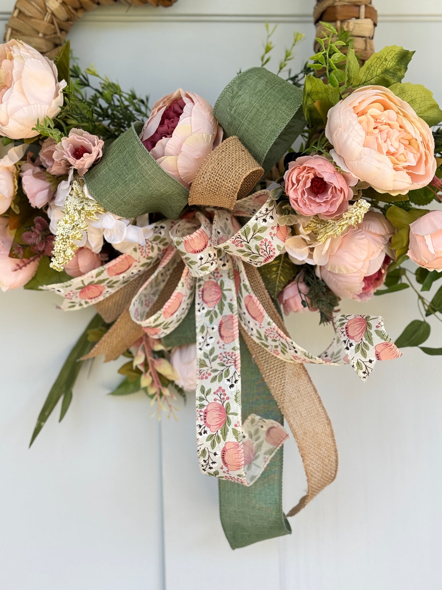 Sweet Spring/Valentine’s Heart-Shaped Floral Wreath