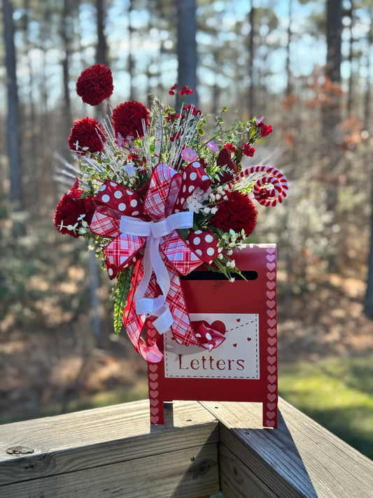 Decorative Valentine Mailbox