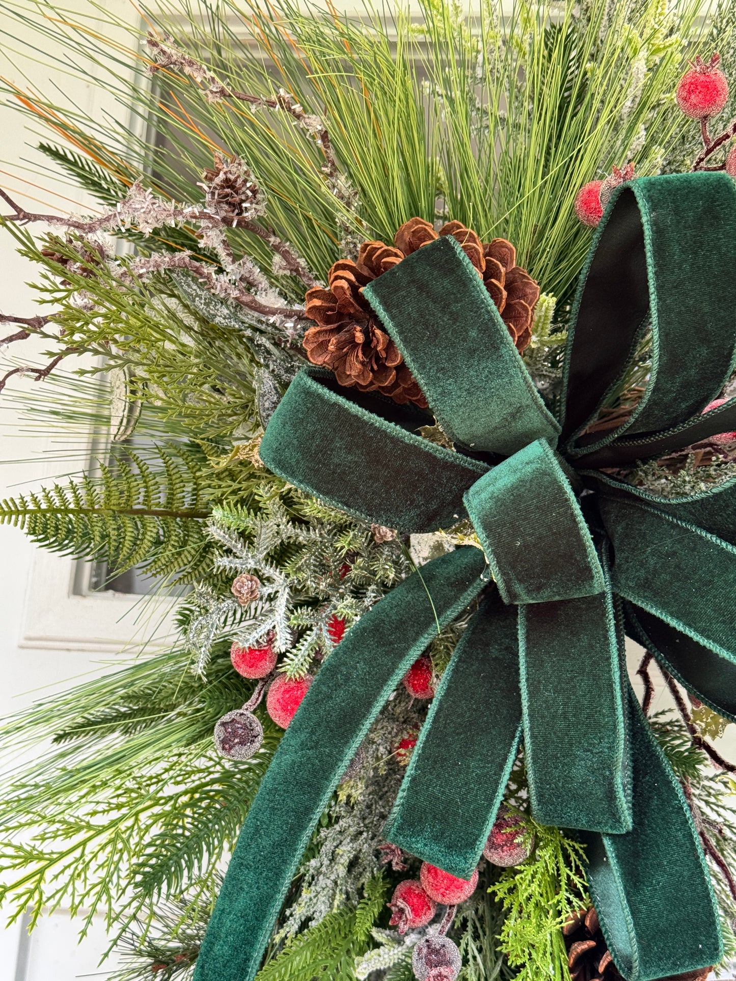 Traditional Winter/Christmas Wreath