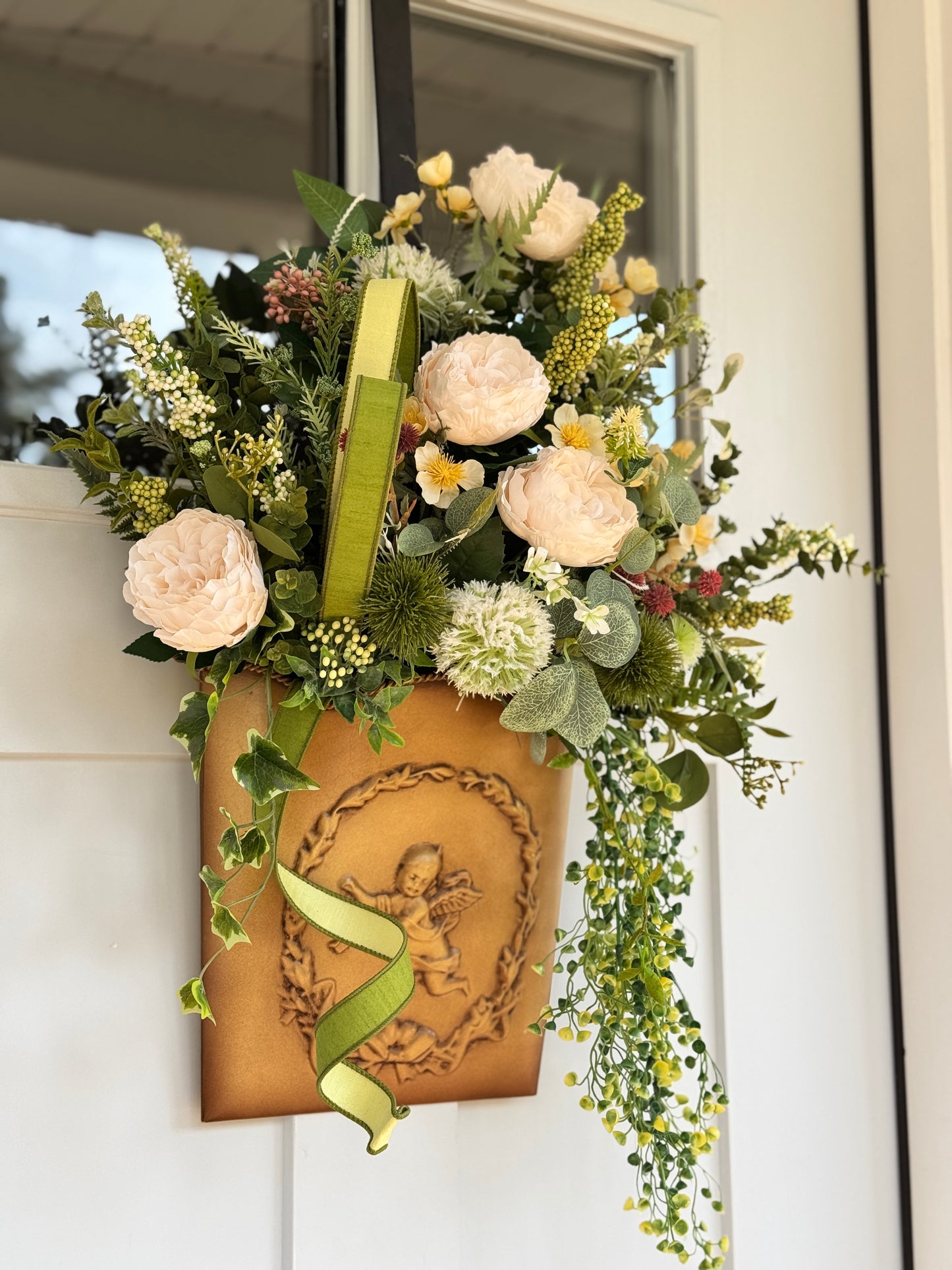 Vintage Southern Living Cherub With Floral Design