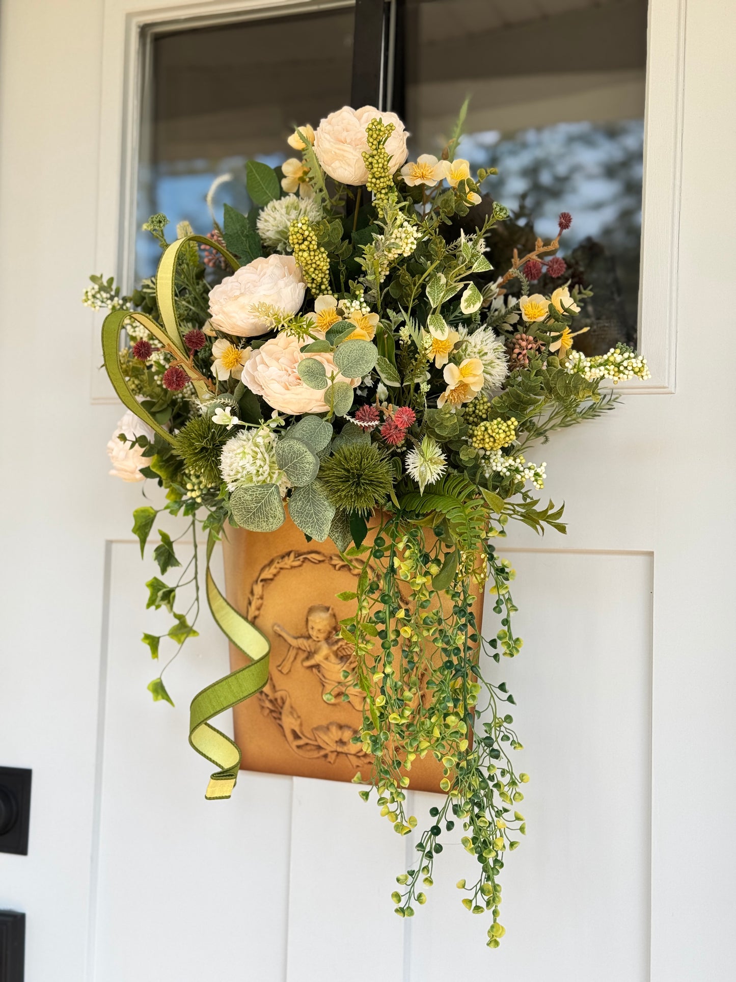 Vintage Southern Living Cherub With Floral Design