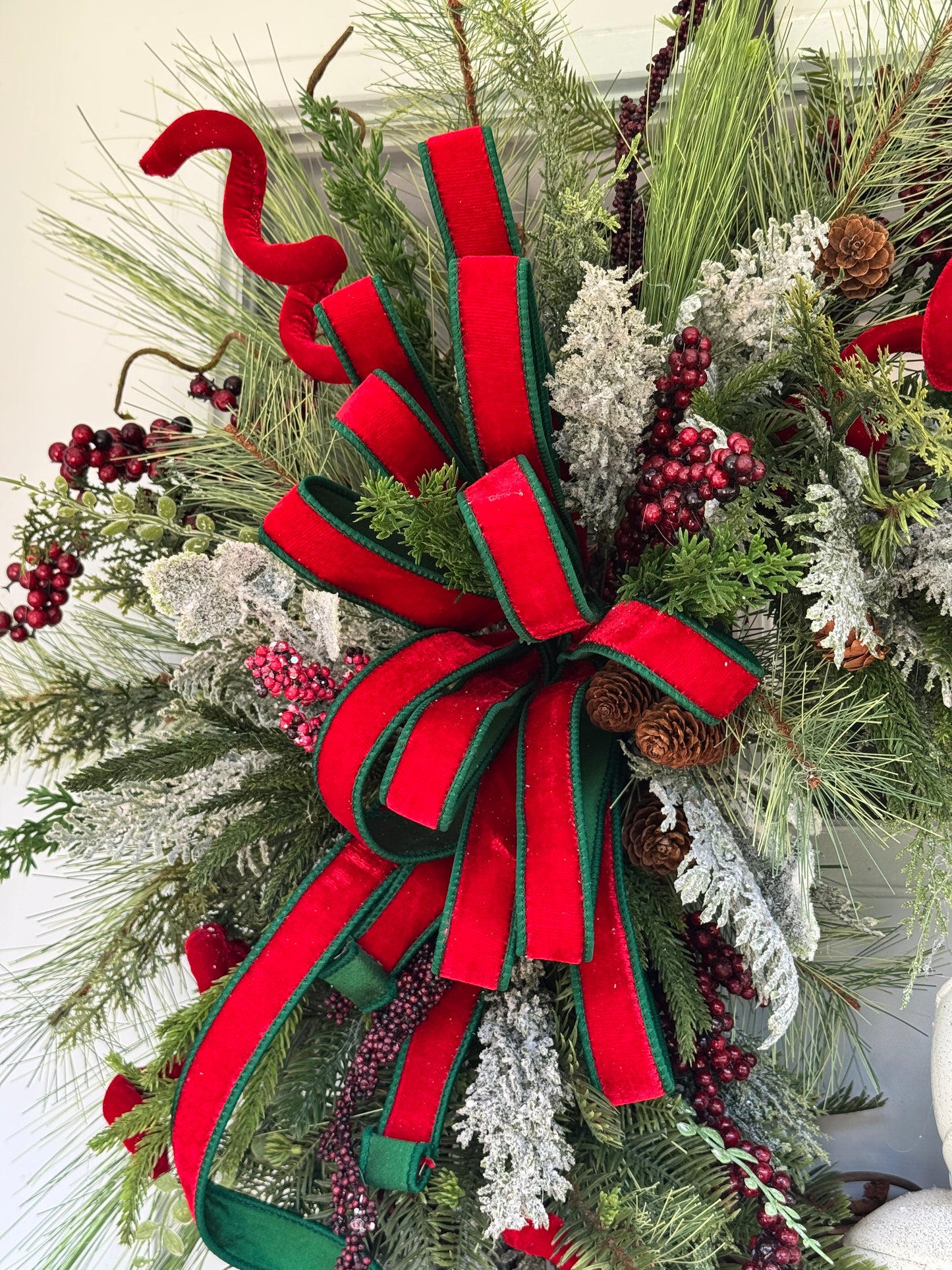 Elegant White & Gold Bell Winter Wreath