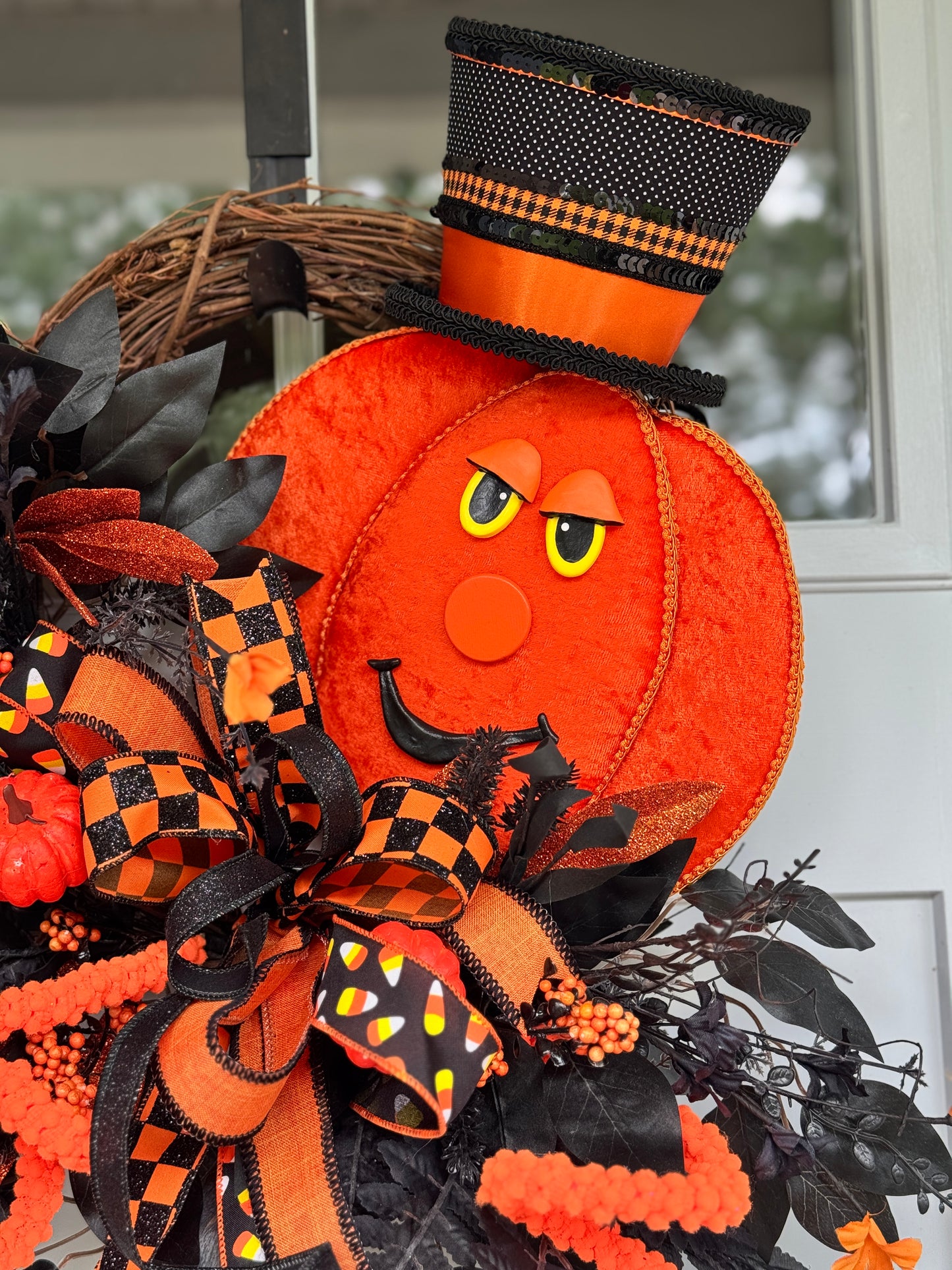 Whimsical Top Hat Pumpkin Halloween Wreath