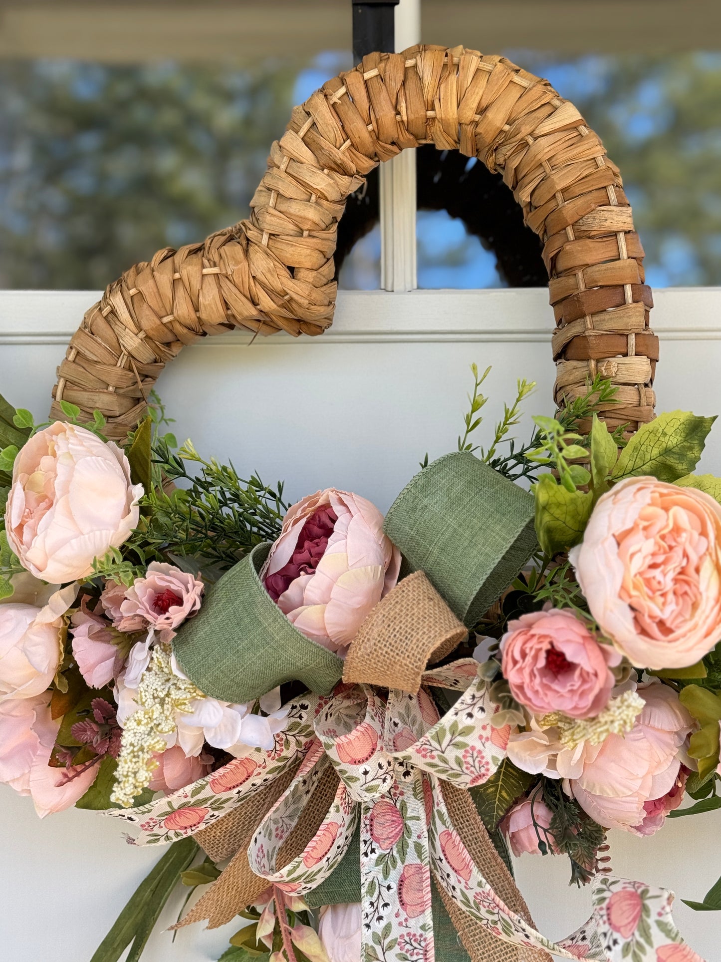 Sweet Spring/Valentine’s Heart-Shaped Floral Wreath