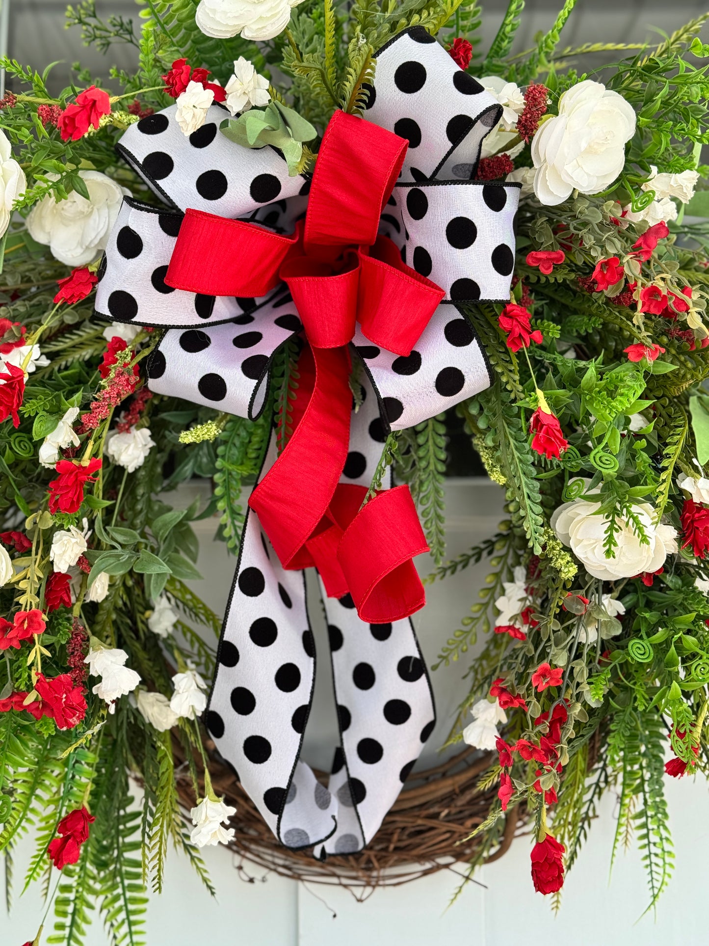 Red and White Beaded Fern Wreath