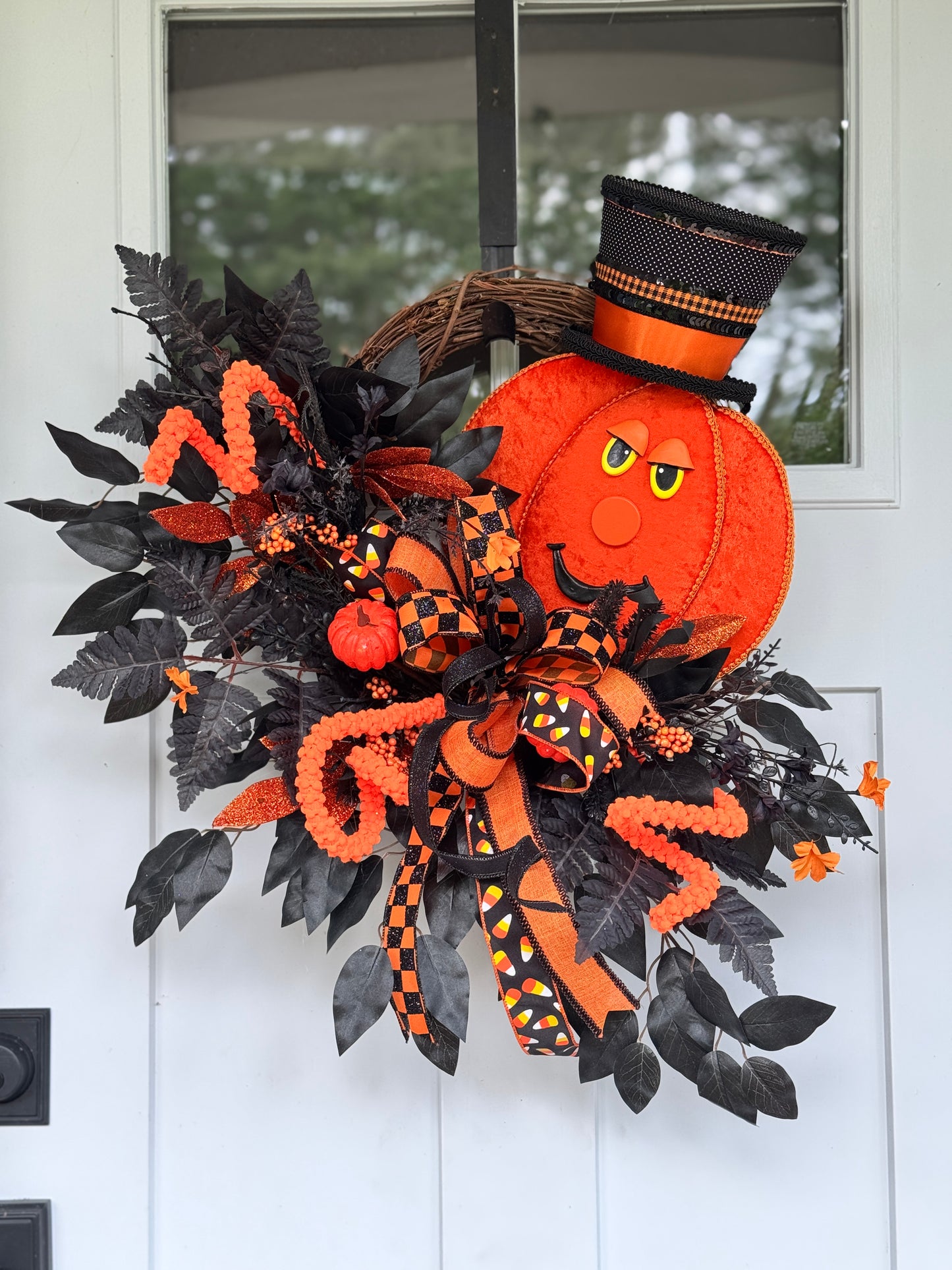 Whimsical Top Hat Pumpkin Halloween Wreath