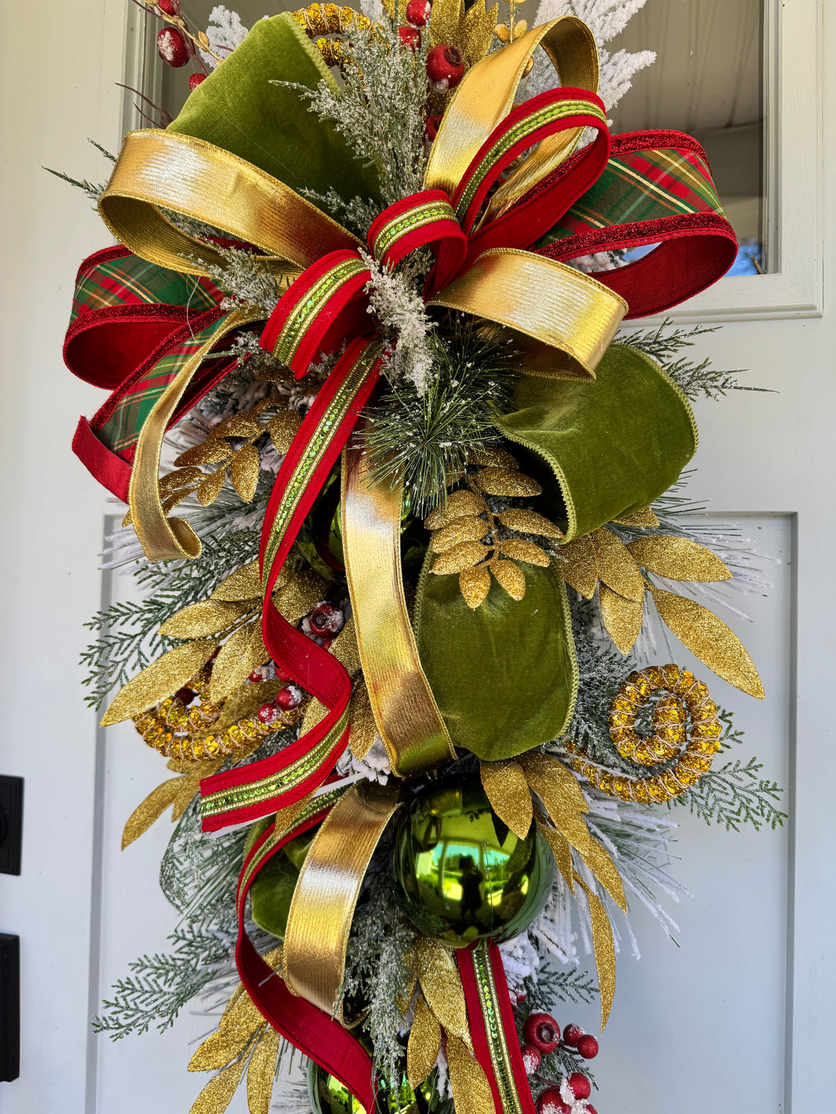 Bold Metallic Winter/Christmas Wreath