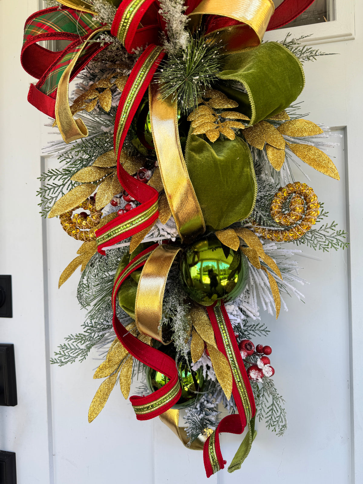 Bold Metallic Winter/Christmas Wreath