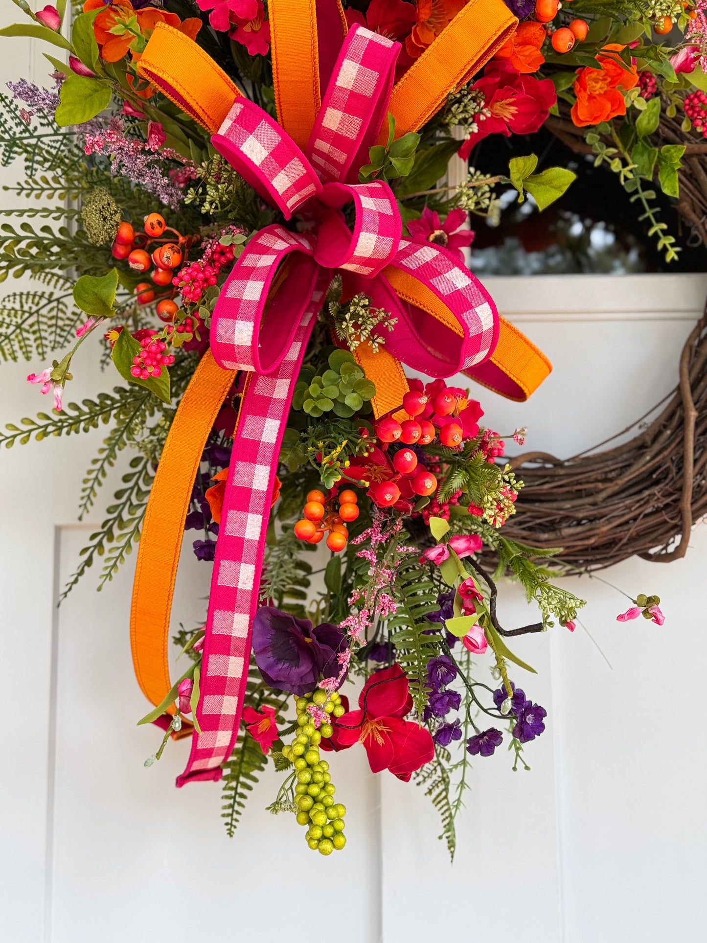 Vibrant Multi-Toned Floral Wreath