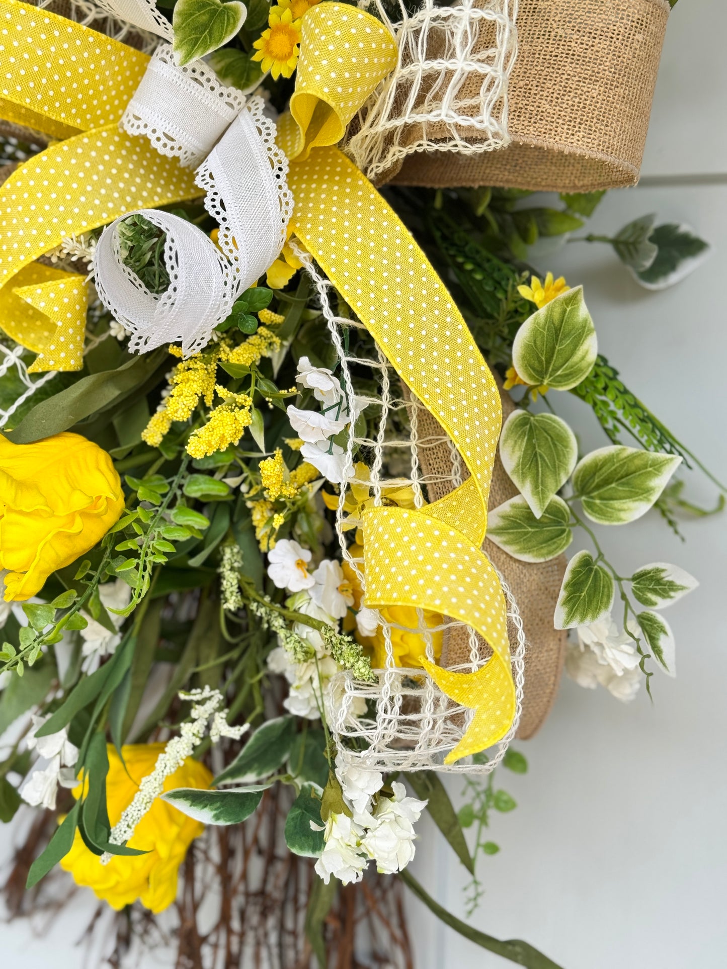 Yellow Tulip Angel Vine Loop Wreath