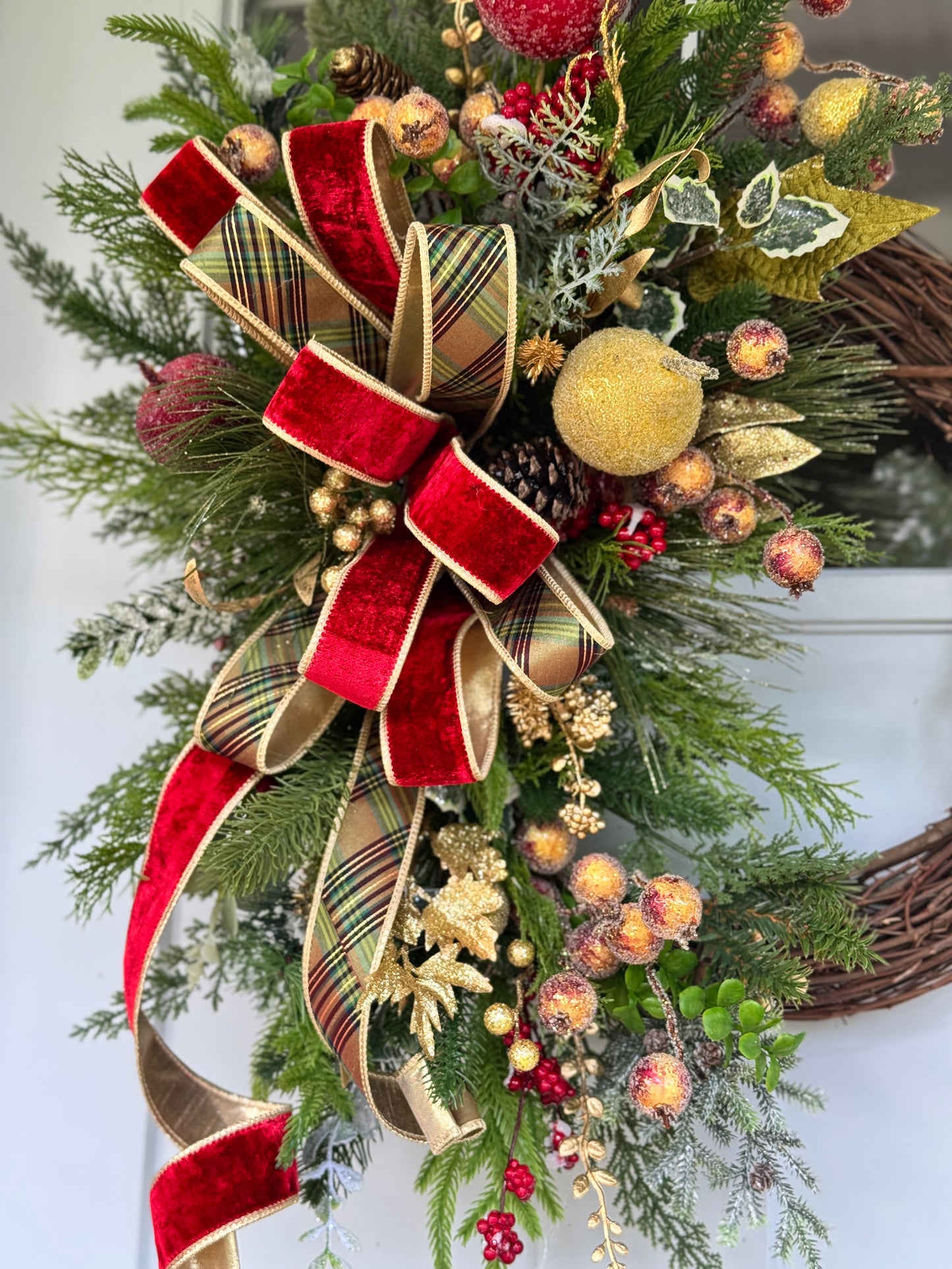 Classic Williamsburg Wreath