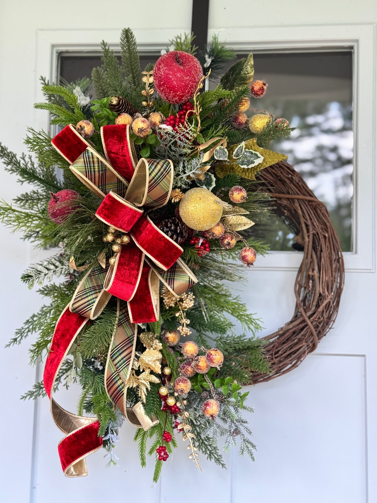 Classic Williamsburg Wreath