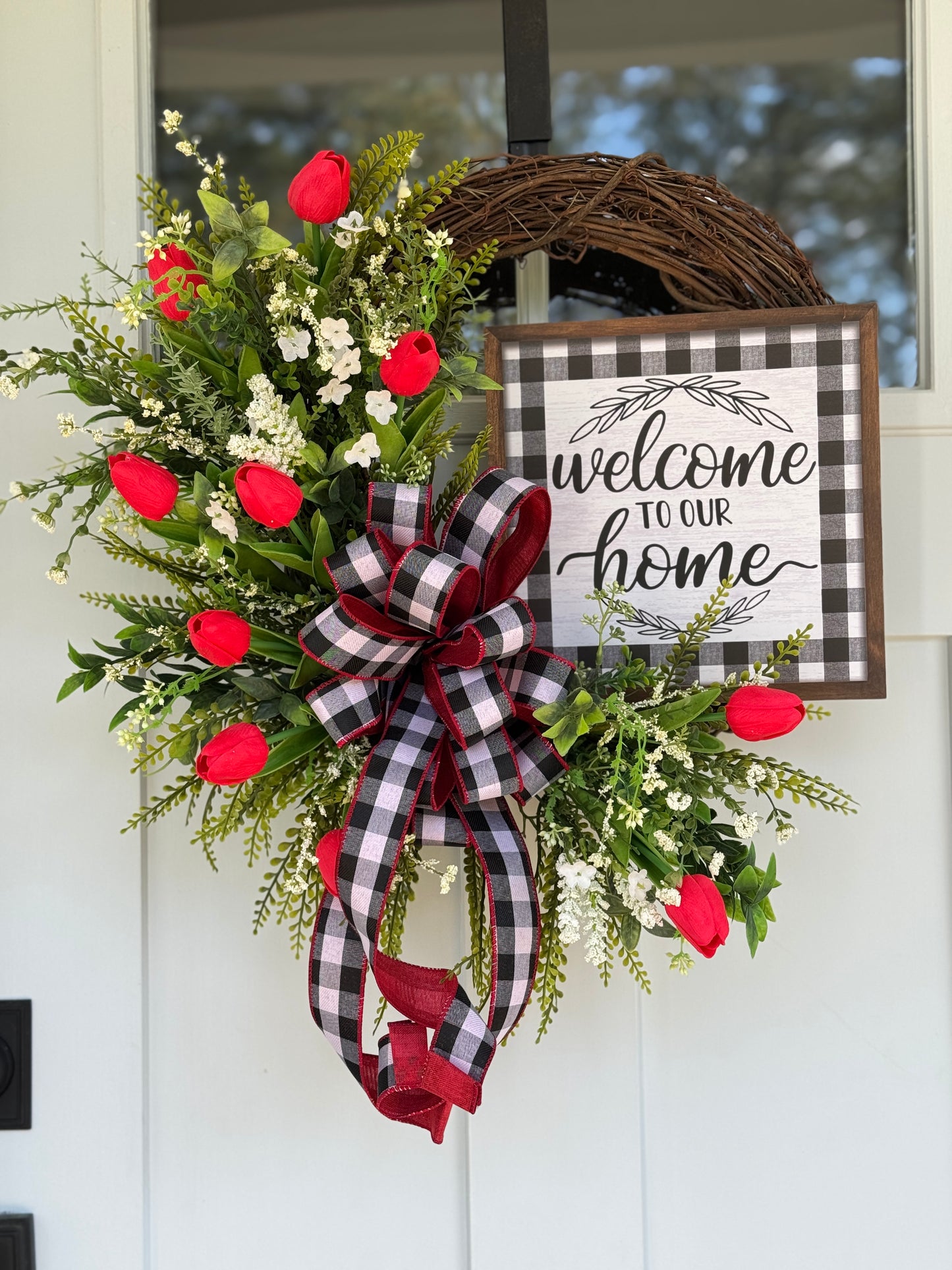 Red Tulip Welcome To Our Home Wreath